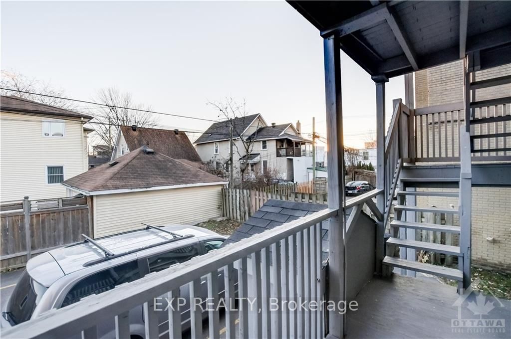 214 Carillon Street Property Photo 16