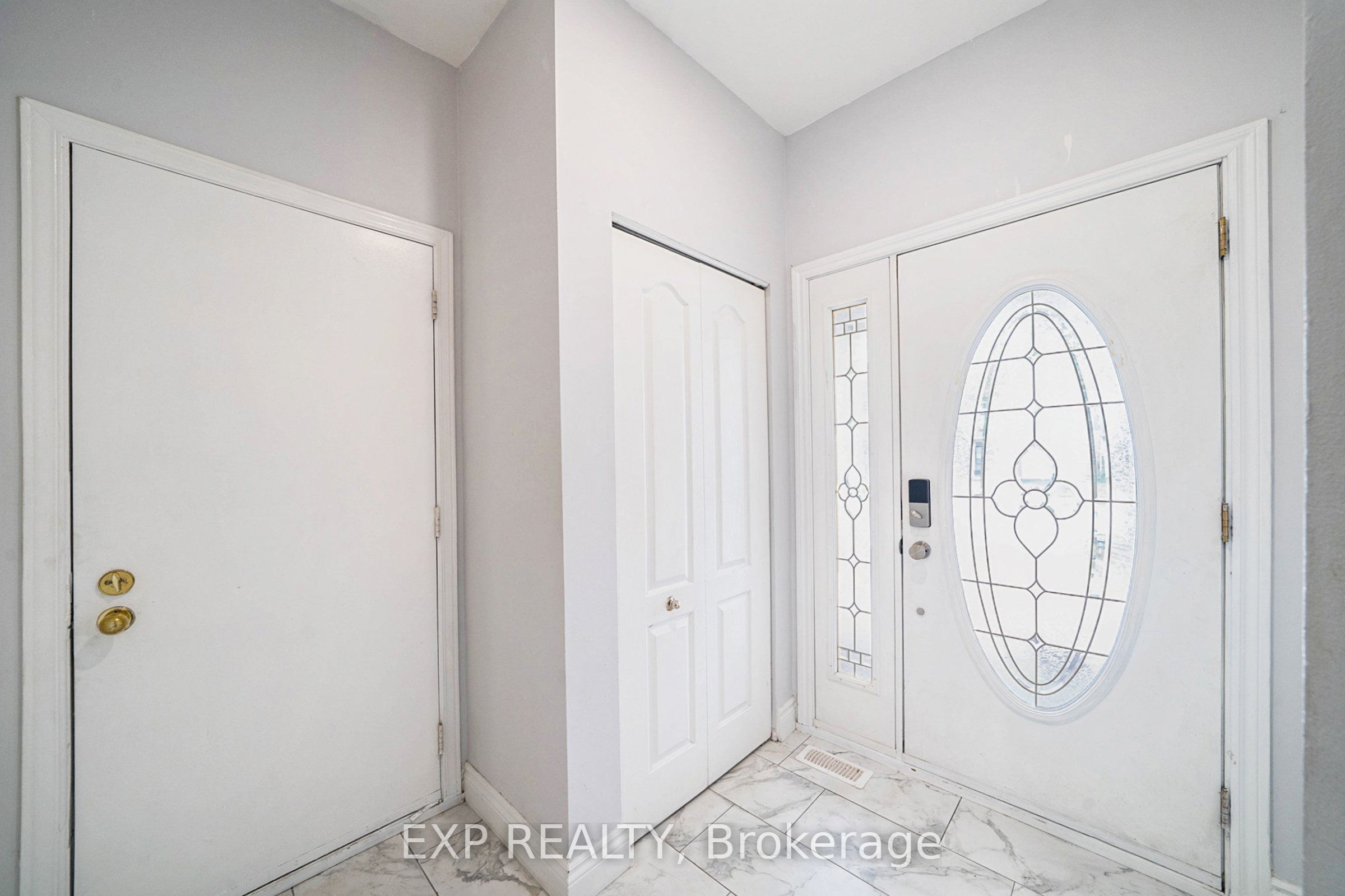 340 Stoneway Drive Property Photo 5