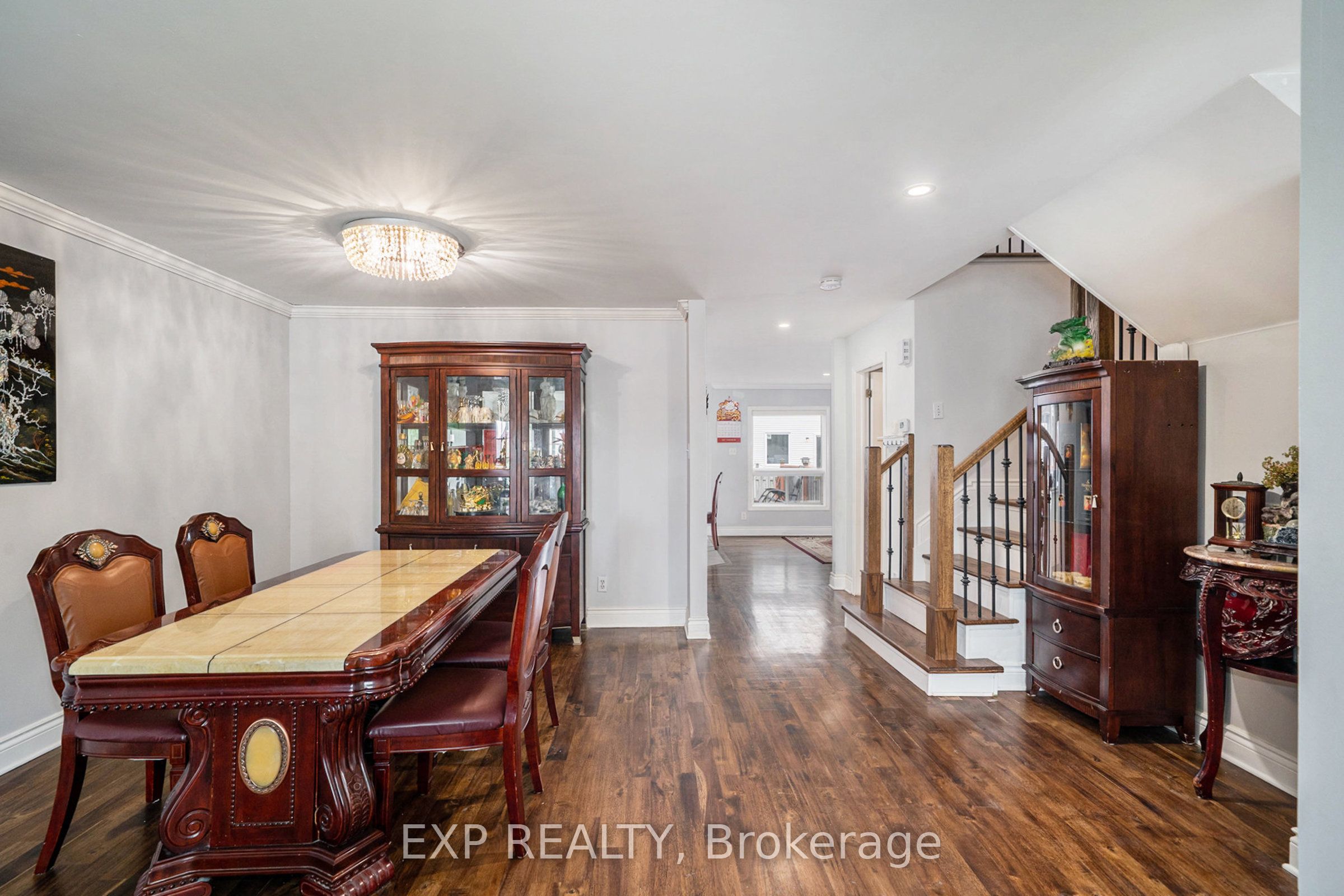 340 Stoneway Drive Property Photo 8