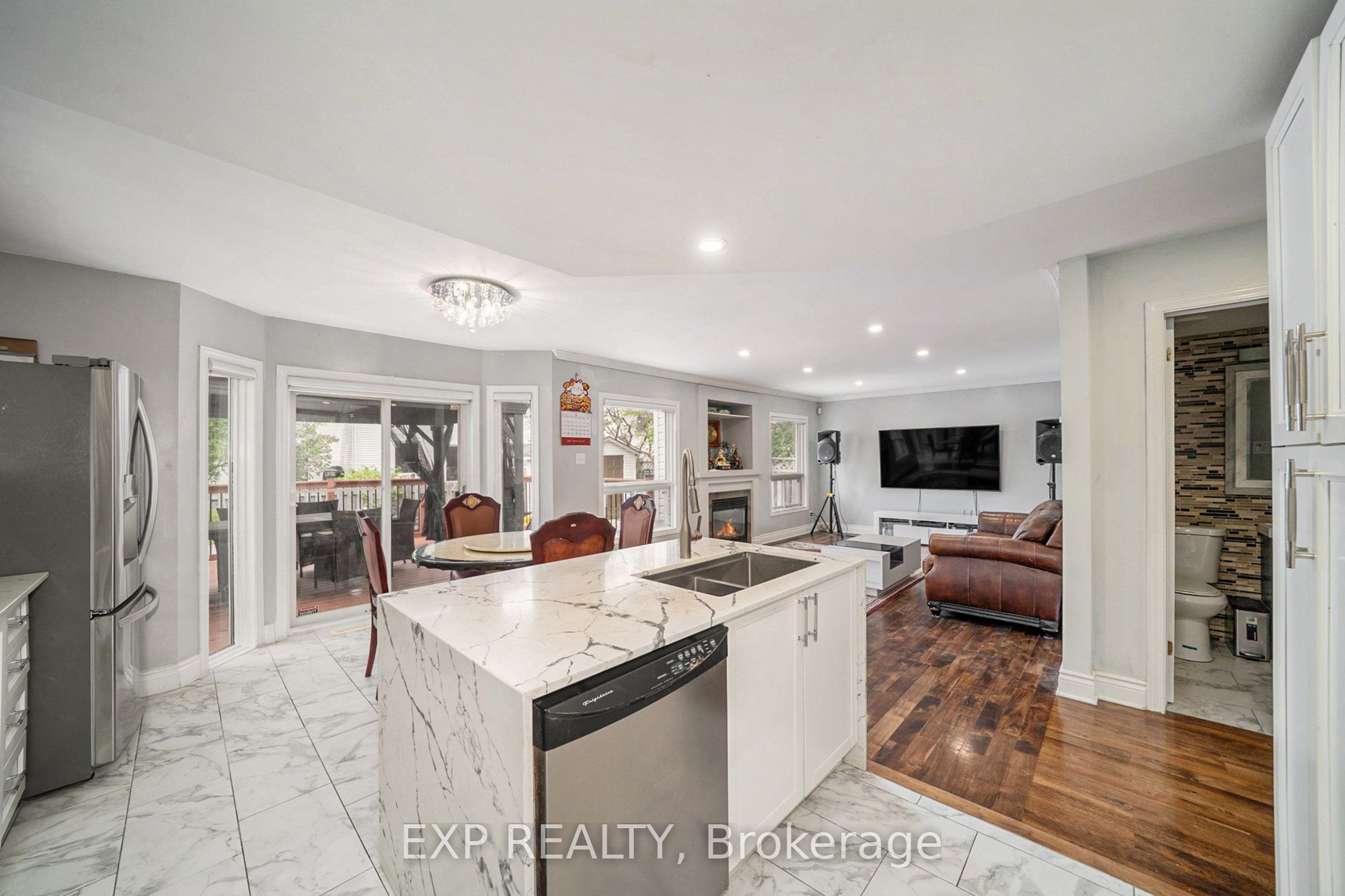 340 Stoneway Drive Property Photo 10