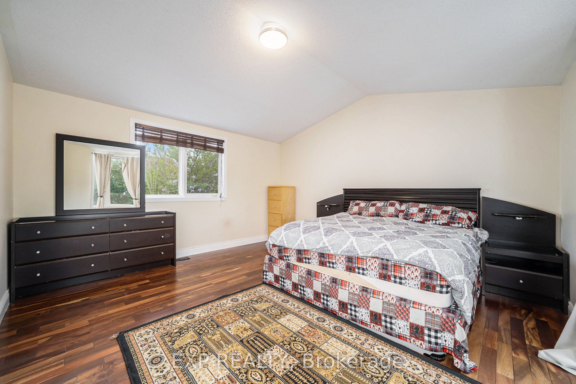 340 Stoneway Drive Property Photo 14
