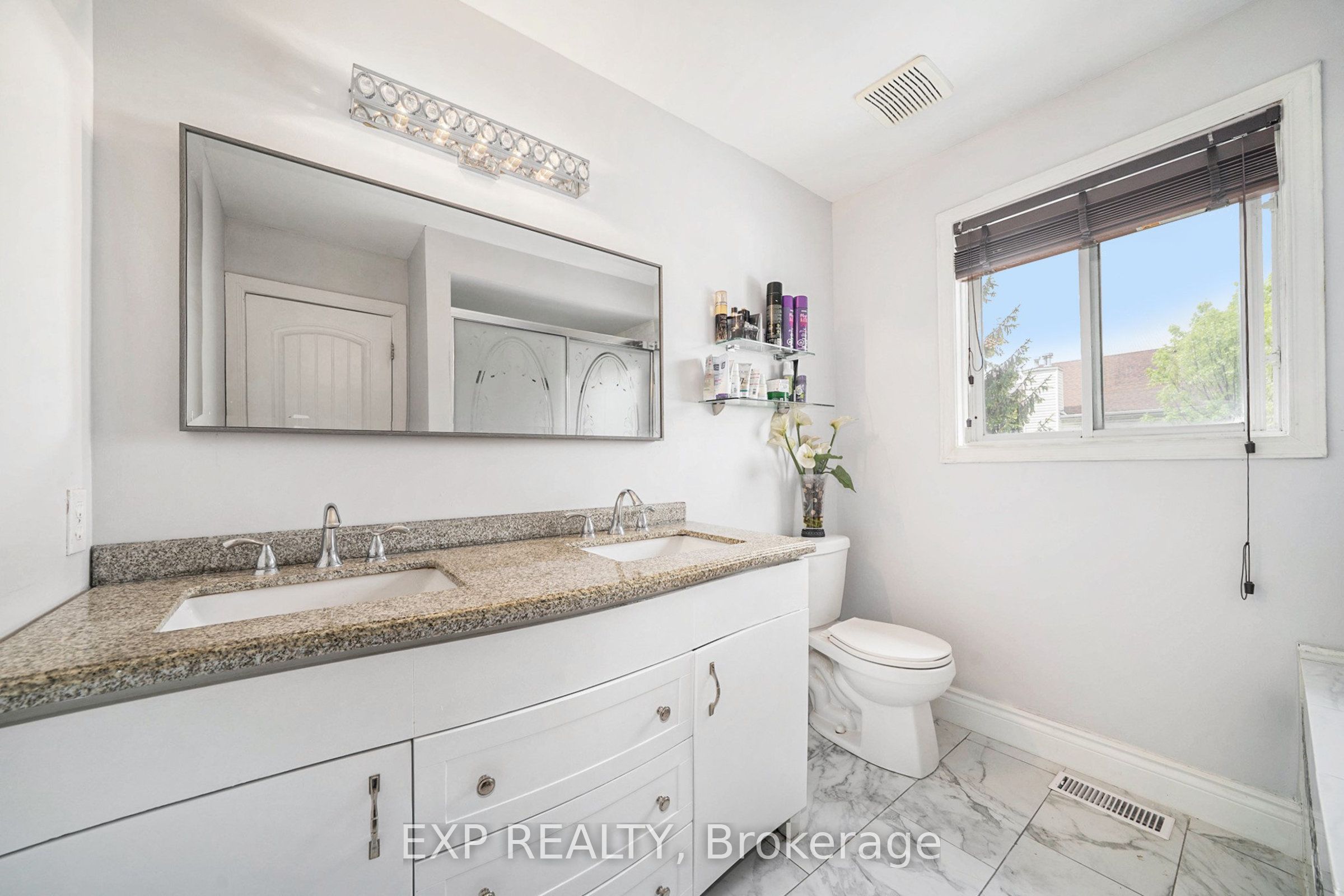 340 Stoneway Drive Property Photo 16