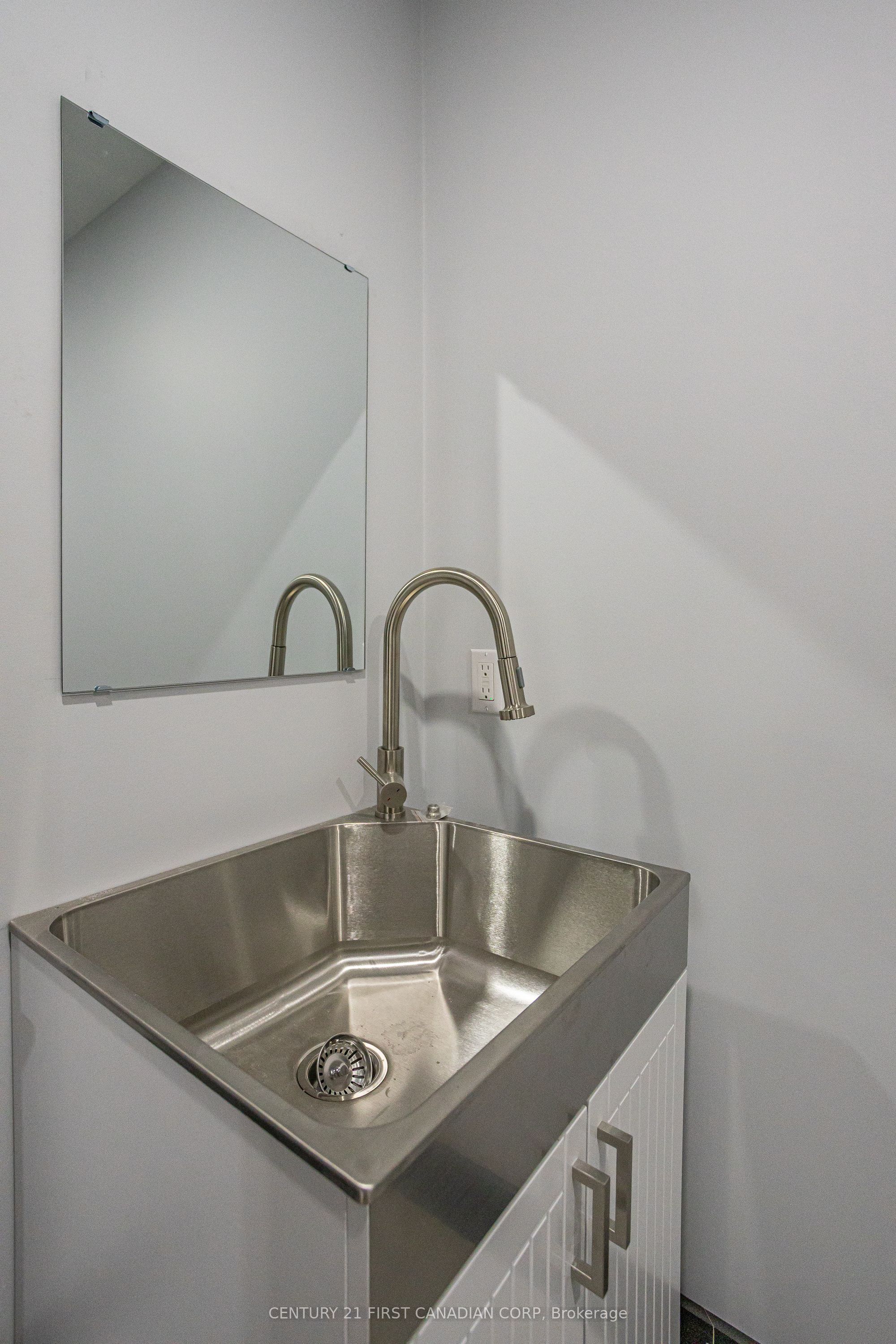 879 Wright St Property Photo 19