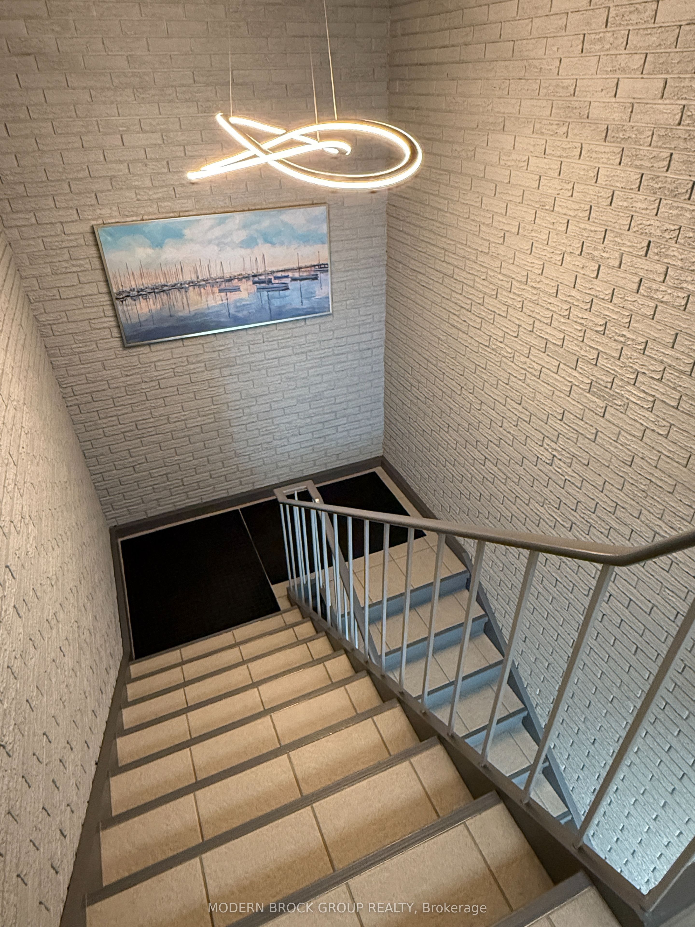 #201 - 135 Ormond Street Property Photo 10