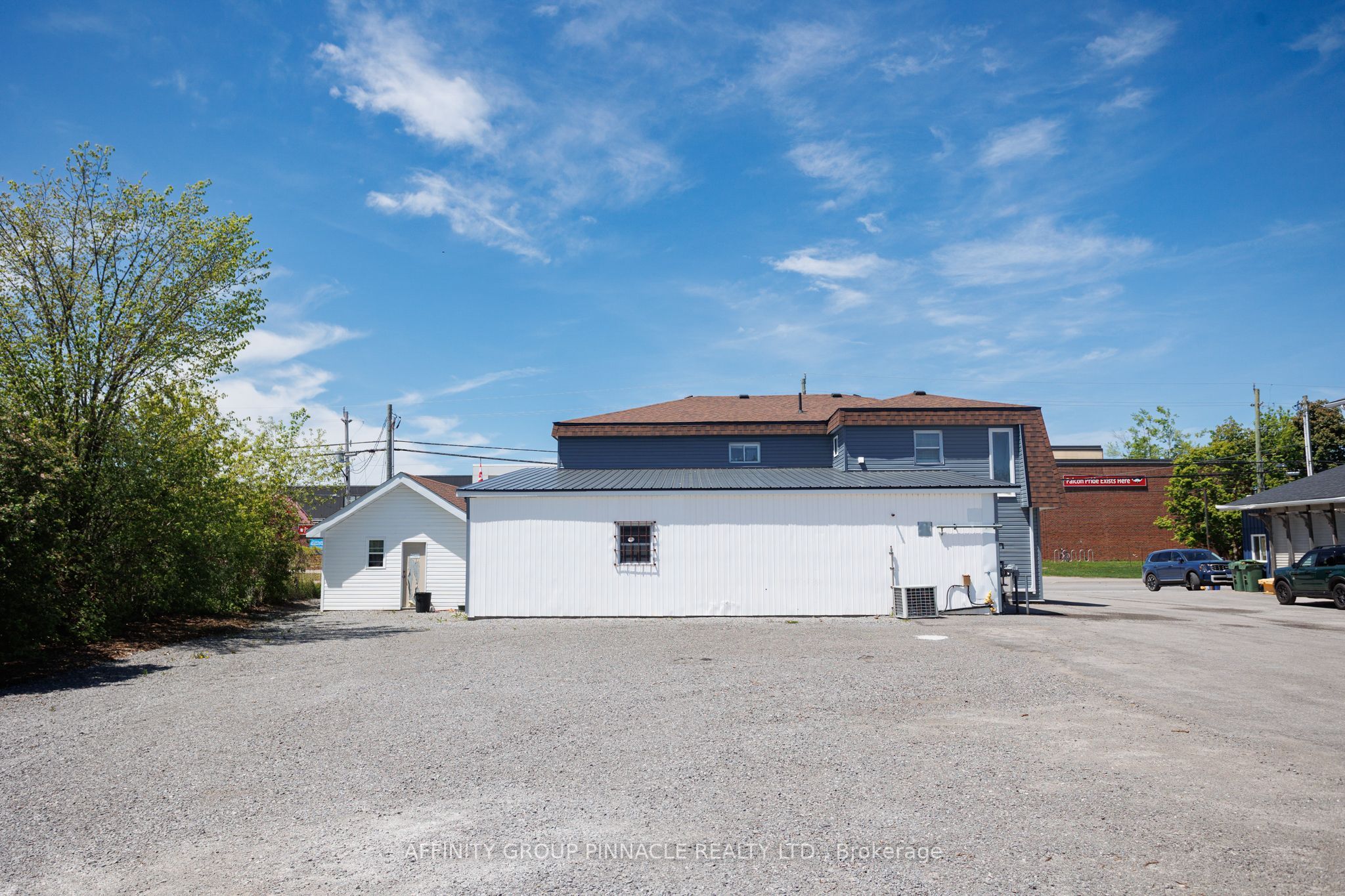 65 Lindsay Street Property Photo 9