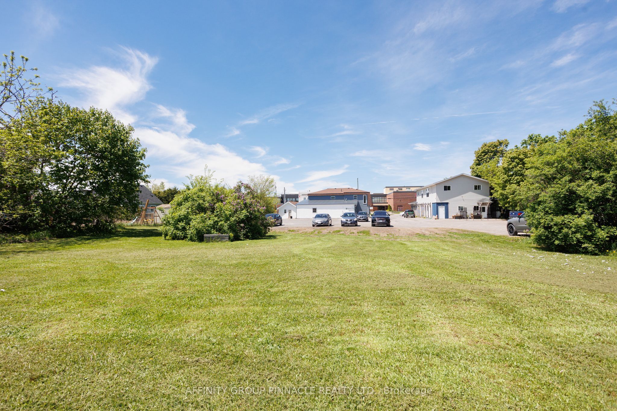 65 Lindsay Street Property Photo 27