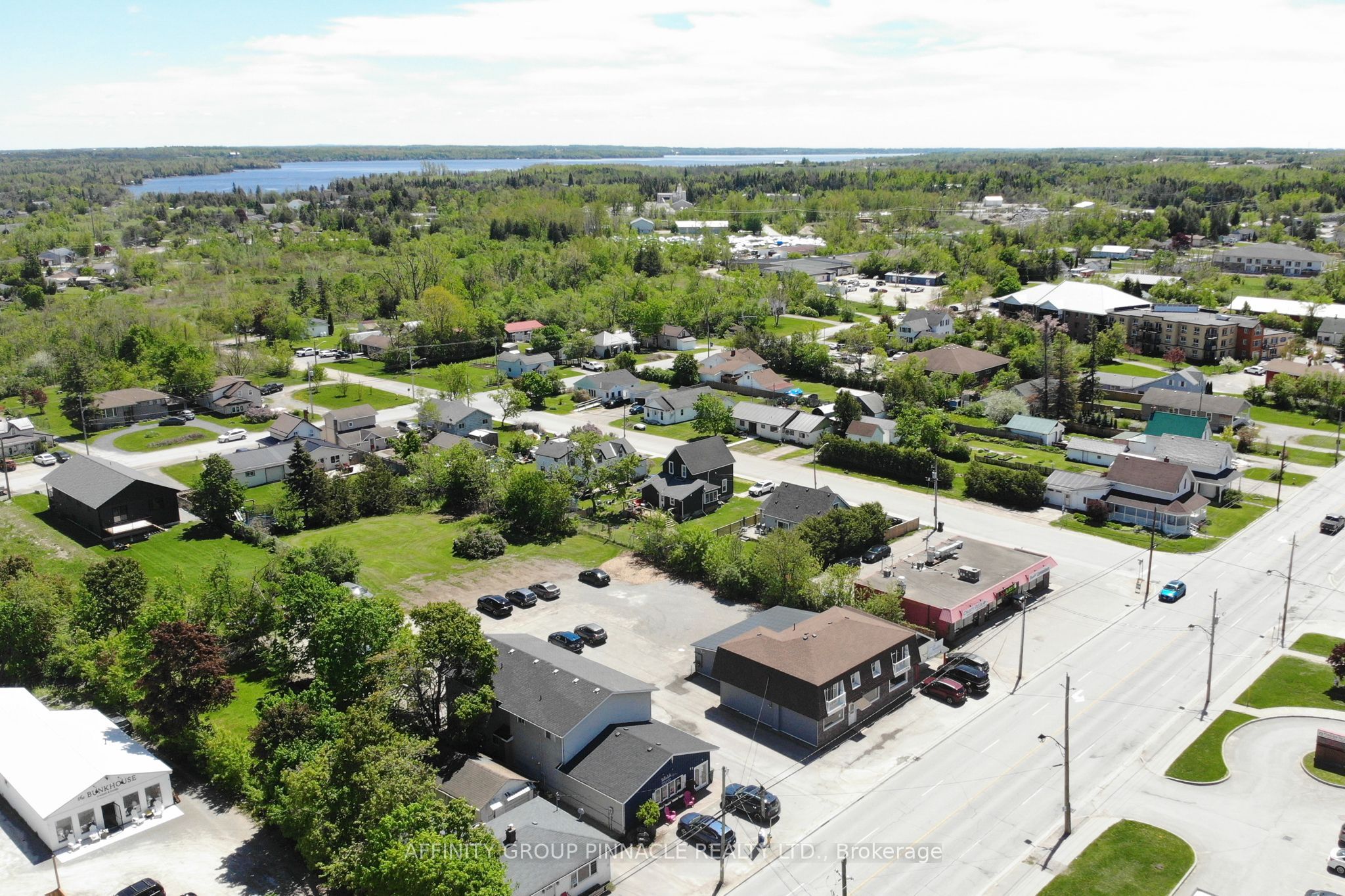 65 Lindsay Street Property Photo 35