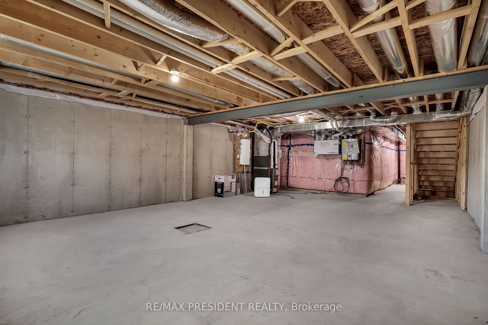 2621 Holbrook Drive 18 Property Photo 27