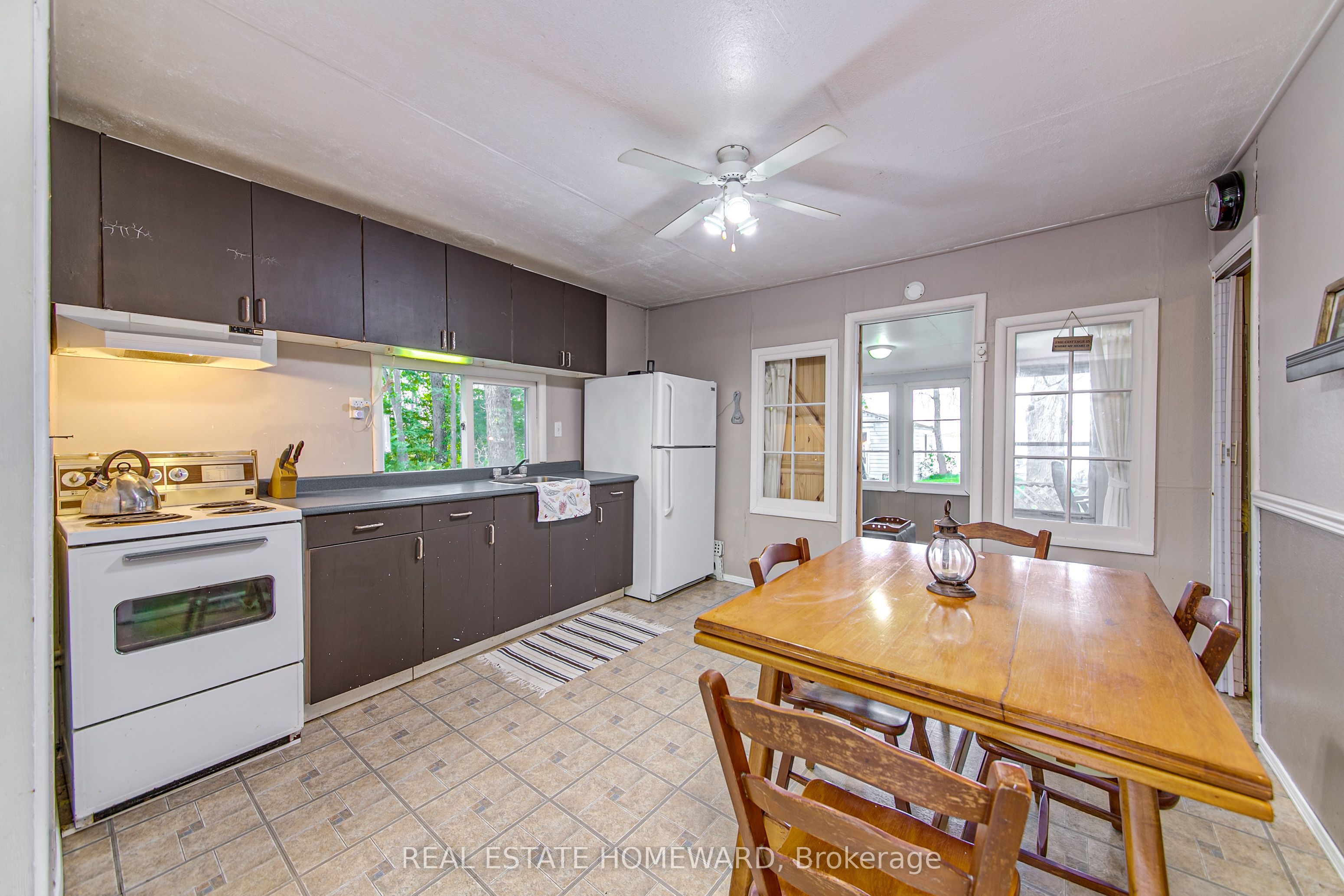 1046 Bea Dale Lane Property Photo 15