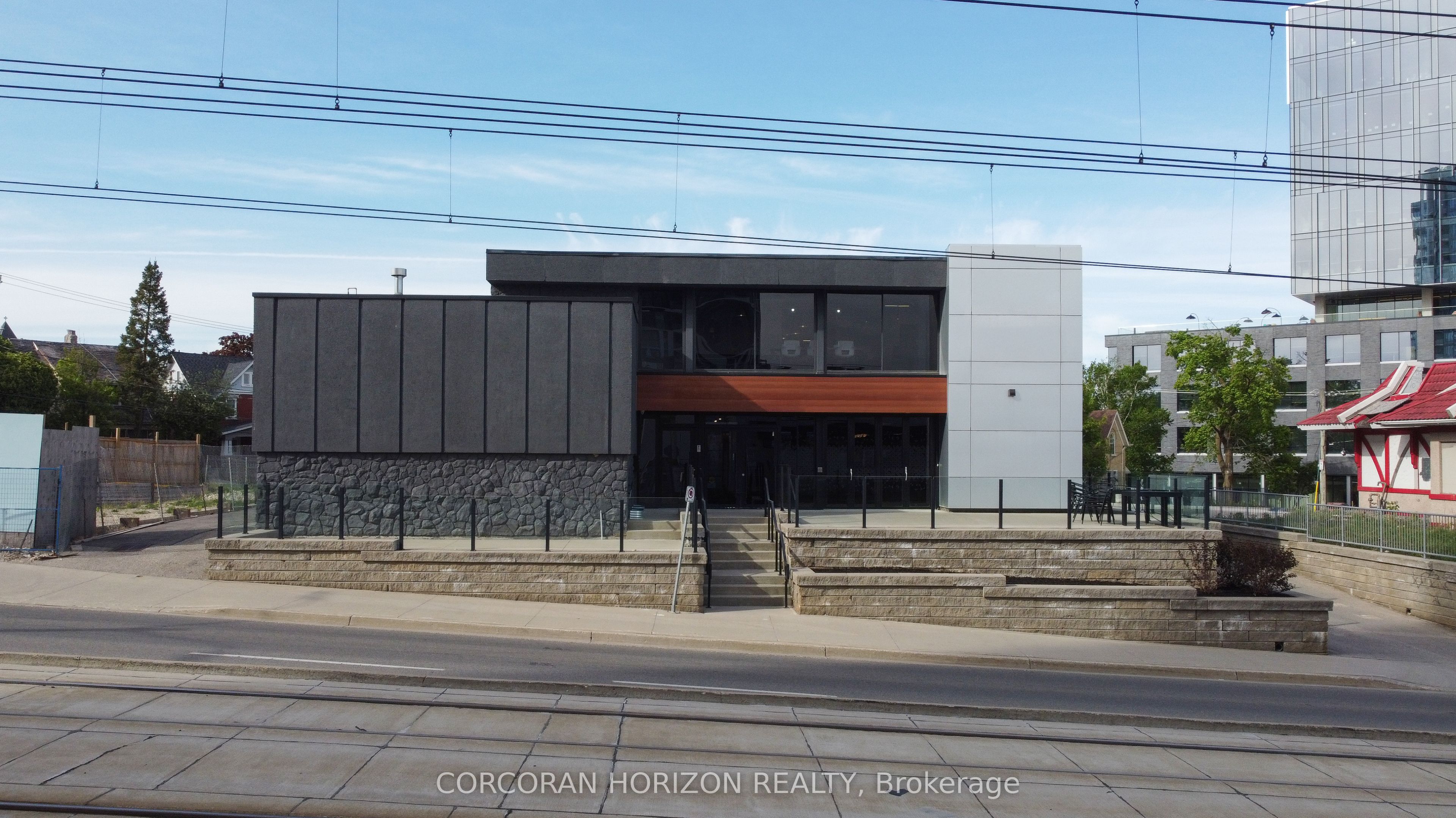 618 King Street Property Photo 2
