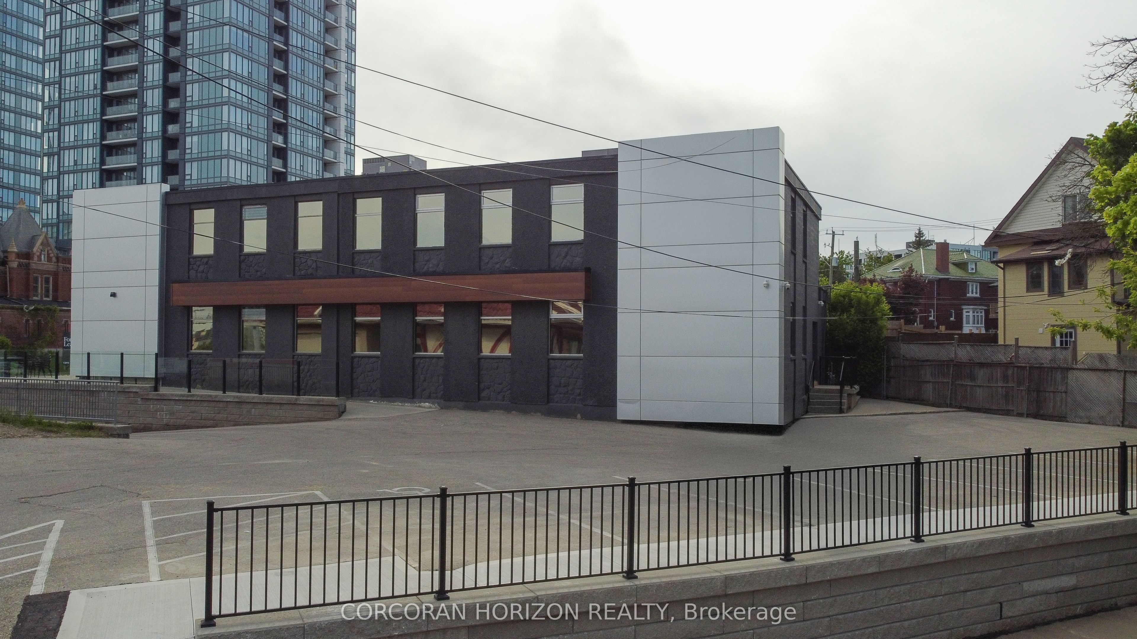 618 King Street Property Photo 42