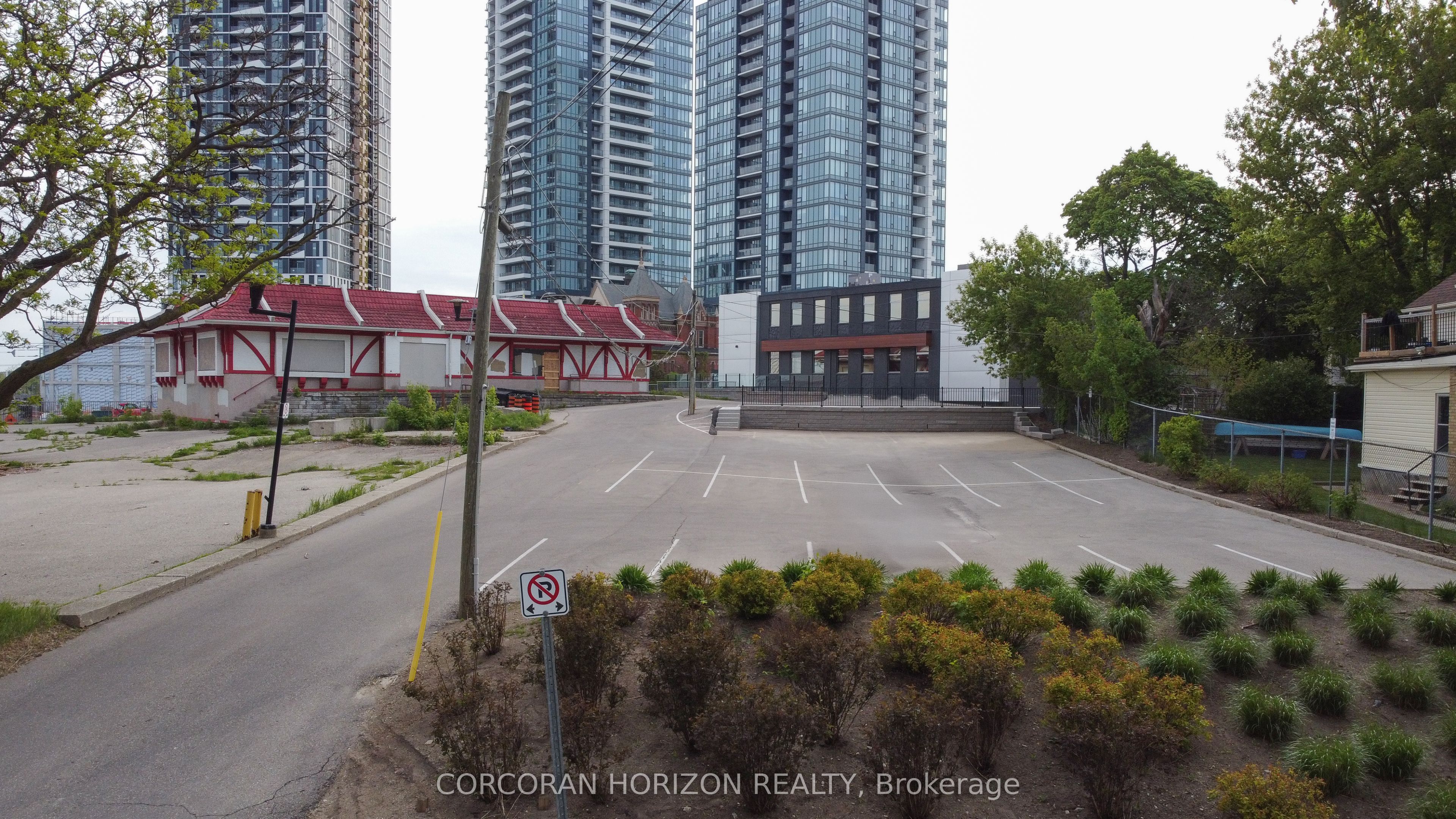 618 King Street Property Photo 45