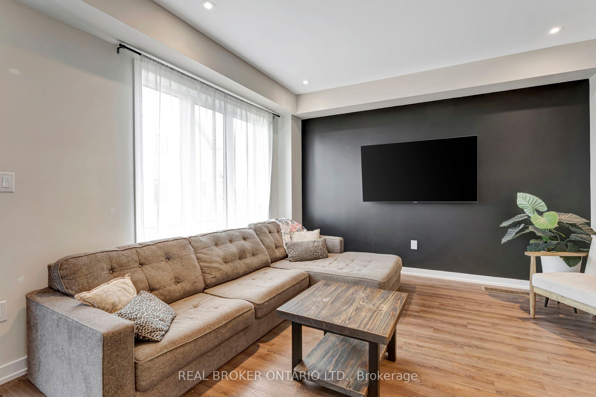 10 Owl Lane Property Photo 14