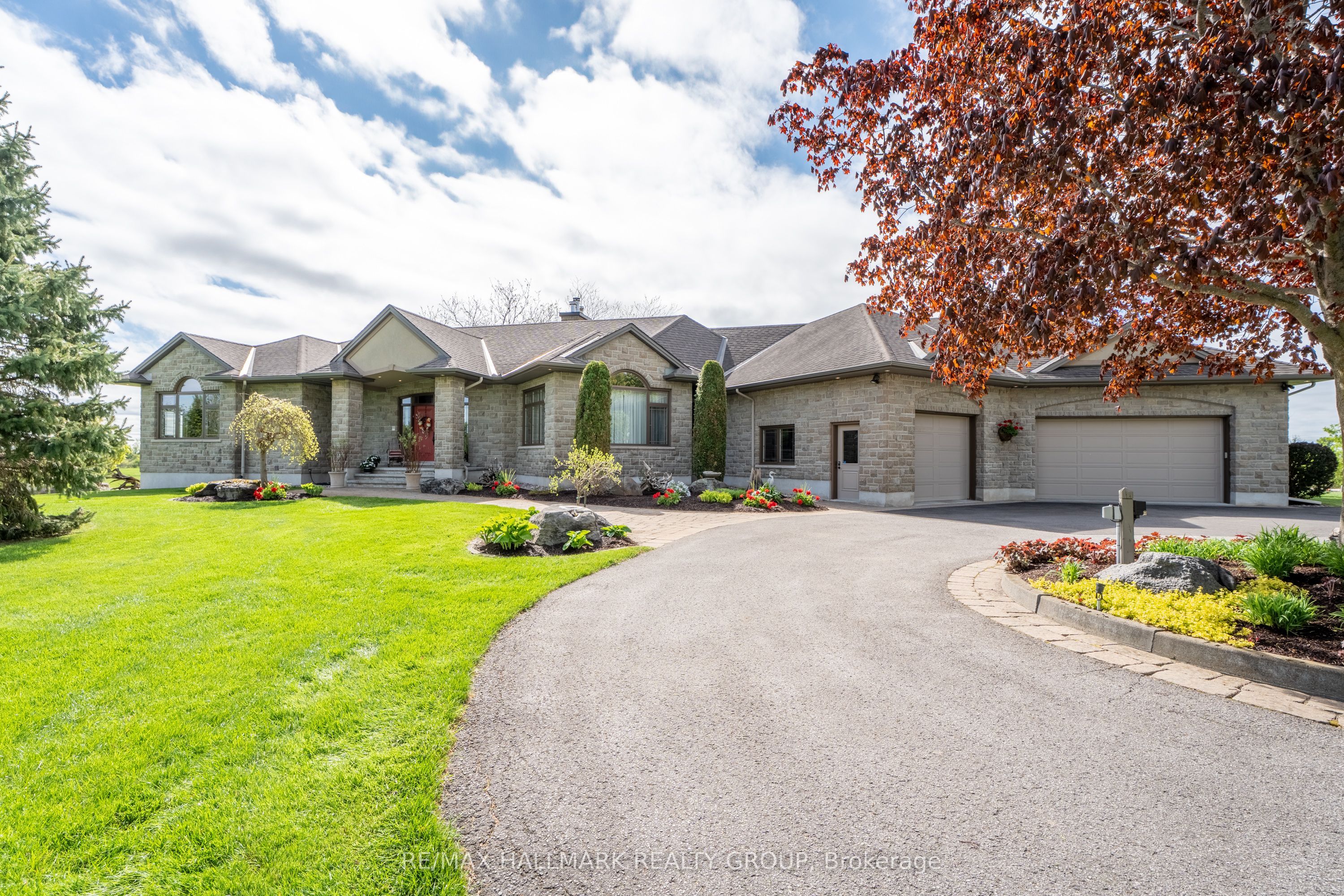 6980 Mansfield Road Property Photo 1