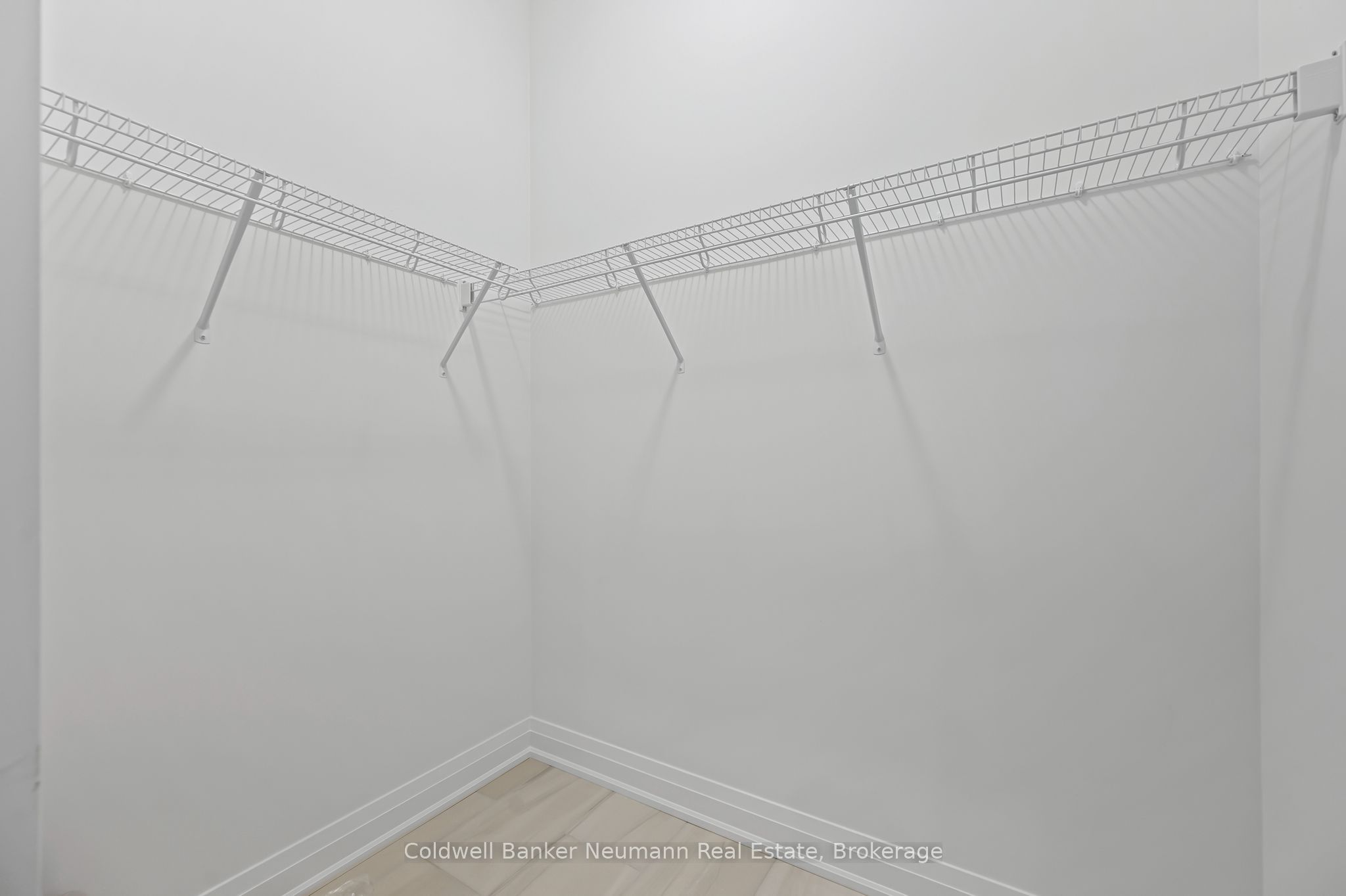 #101 - 71 Wyndham Street Property Photo 35