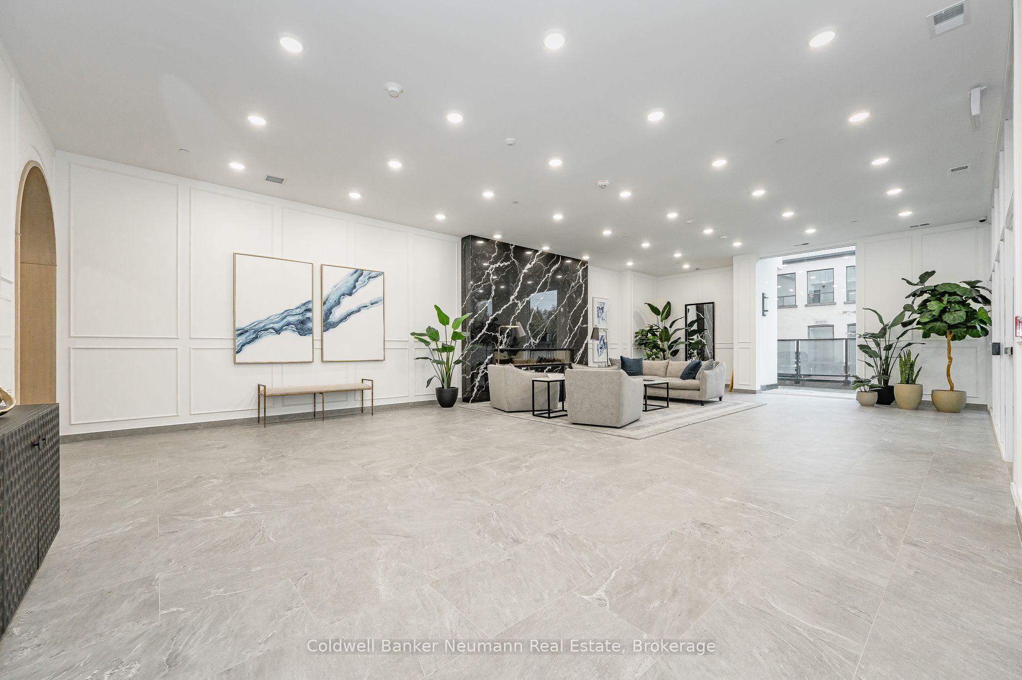 #101 - 71 Wyndham Street Property Photo 39