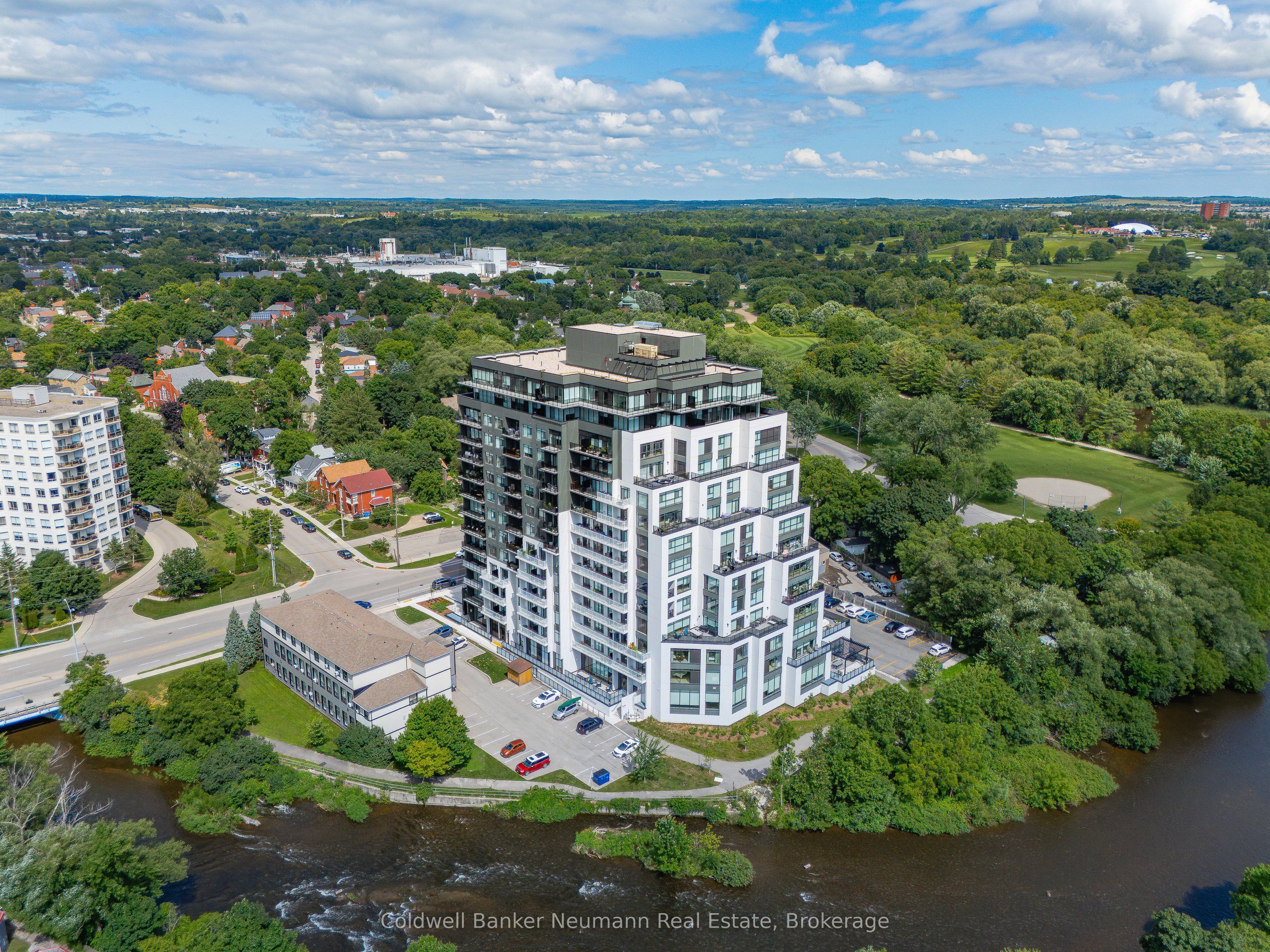 #101 - 71 Wyndham Street Property Photo 44