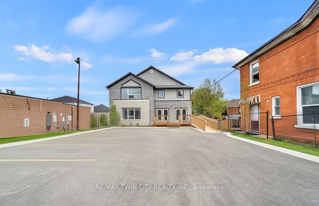 13 Bay Street Property Photo 2