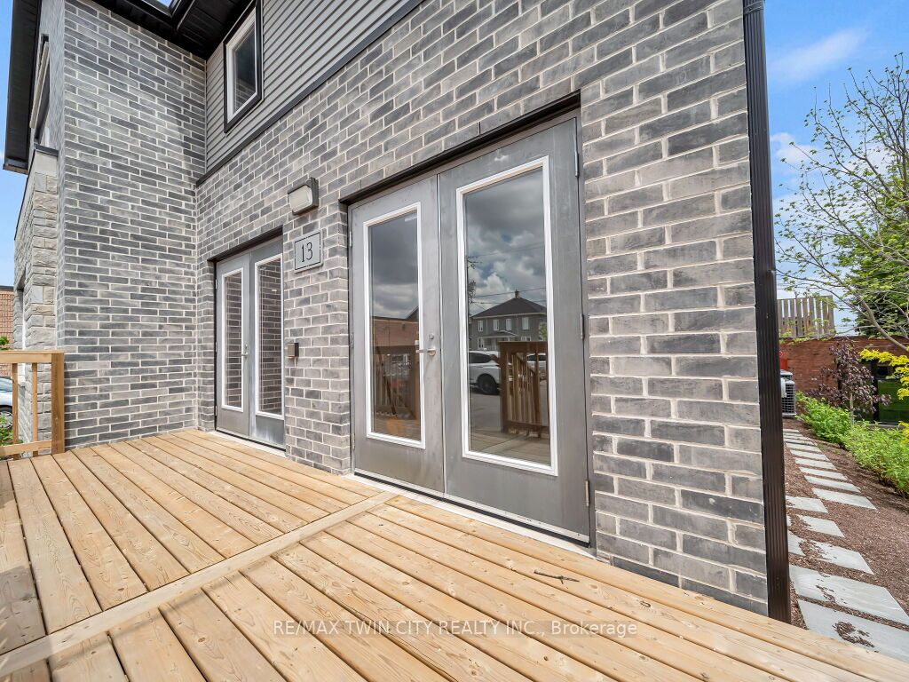 13 Bay Street Property Photo 6