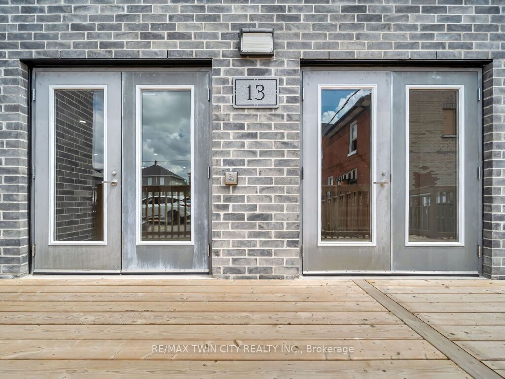 13 Bay Street Property Photo 7