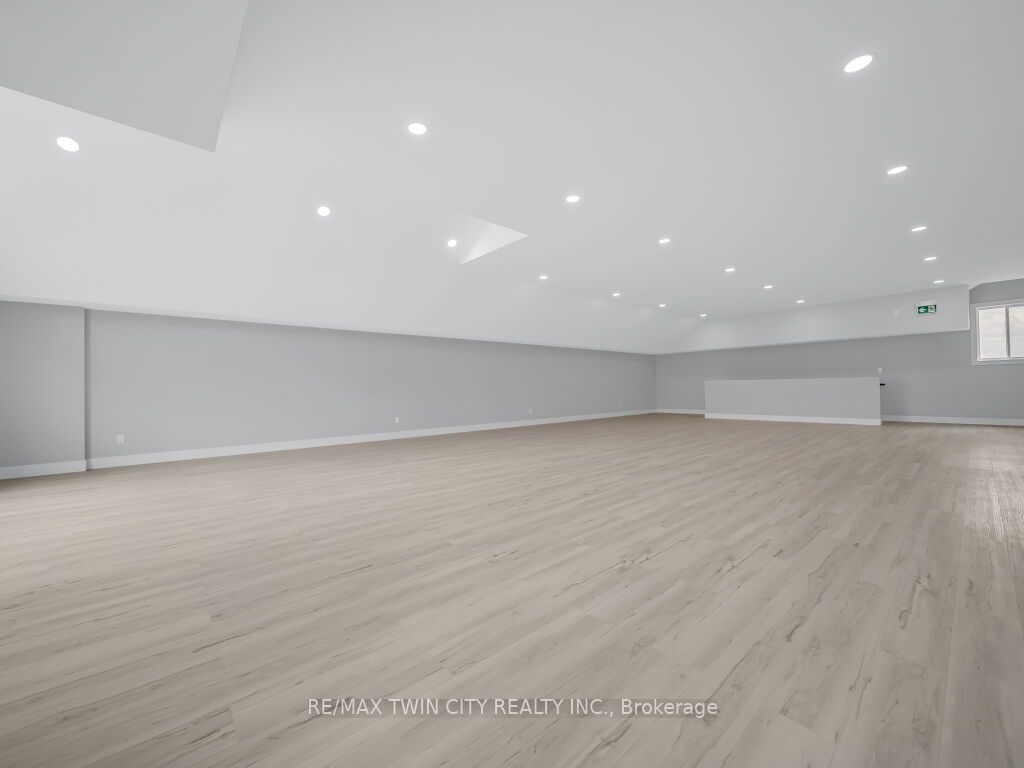 13 Bay Street Property Photo 21