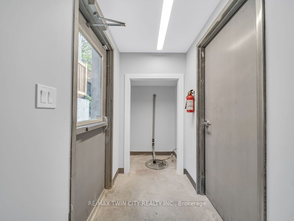 13 Bay Street Property Photo 36