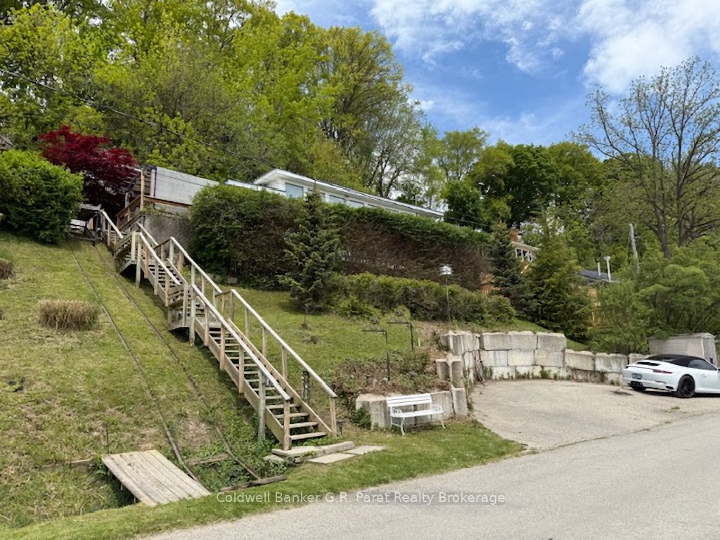 61 Bluewater Avenue Property Photo 4