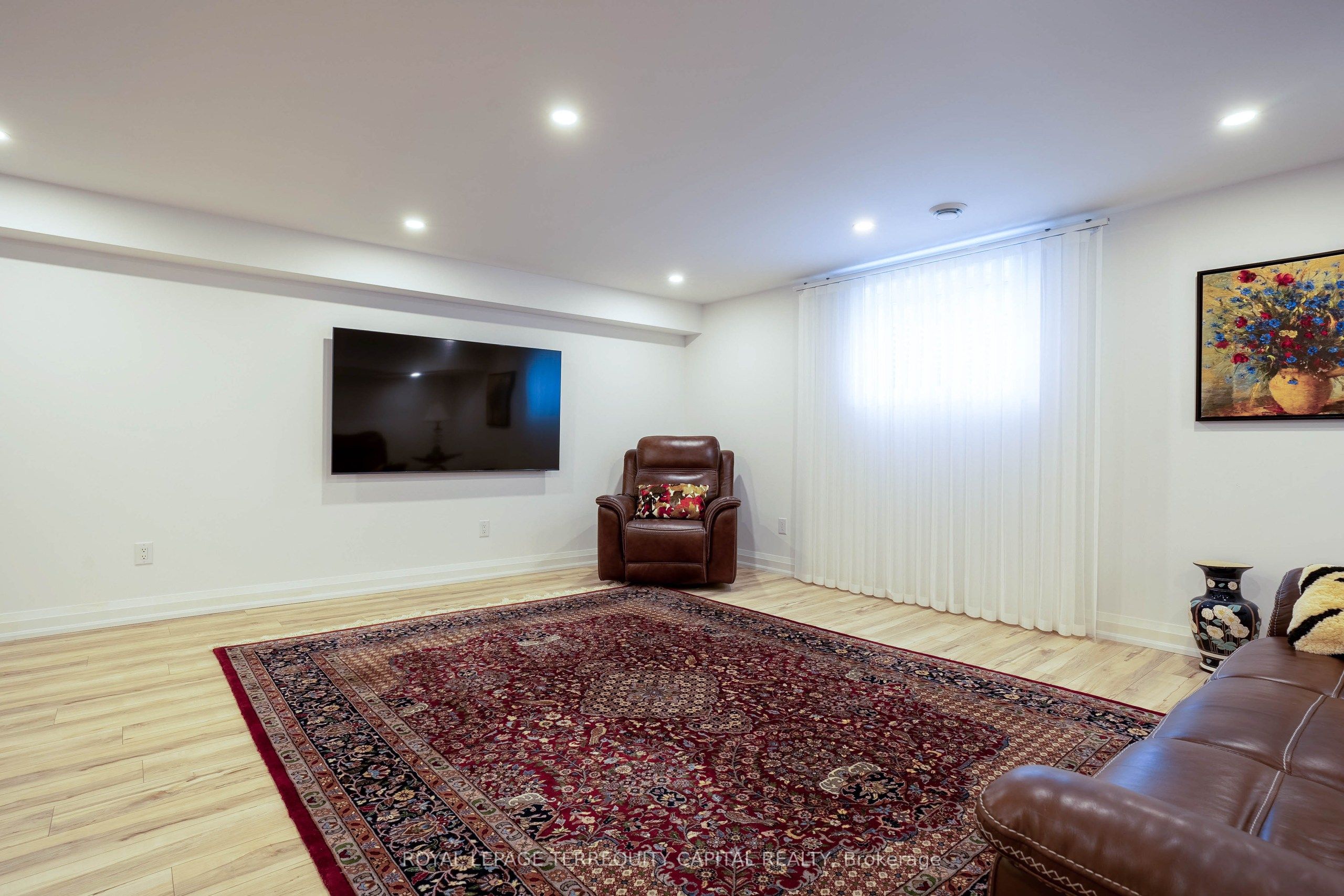 #19 - 8974 Willoughby Drive Property Photo 22