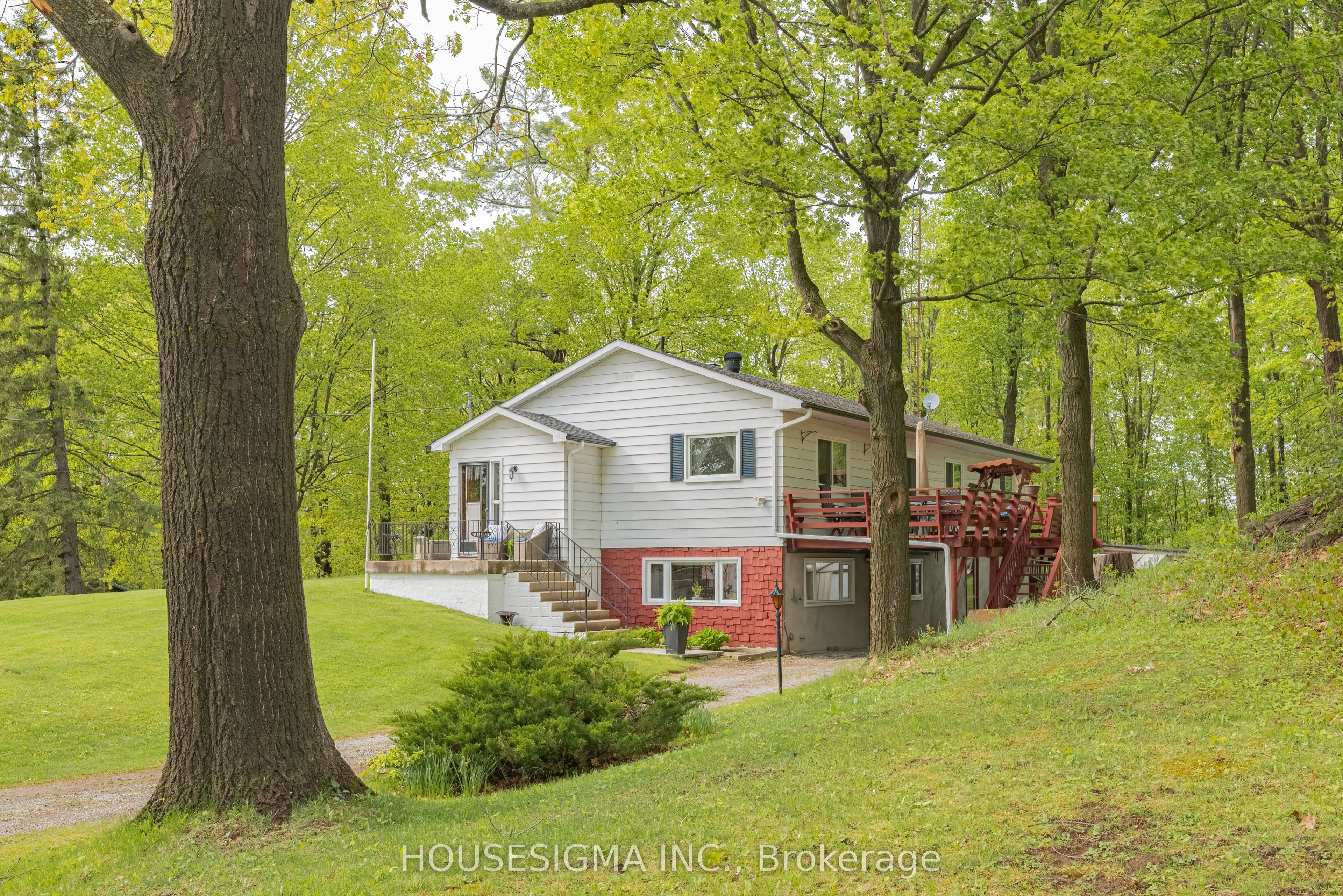 7470 Highway 35 Property Photo 1