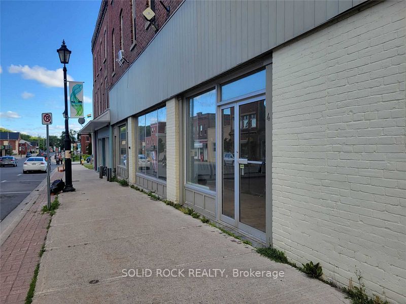 6 Front Street N Property Photo 2