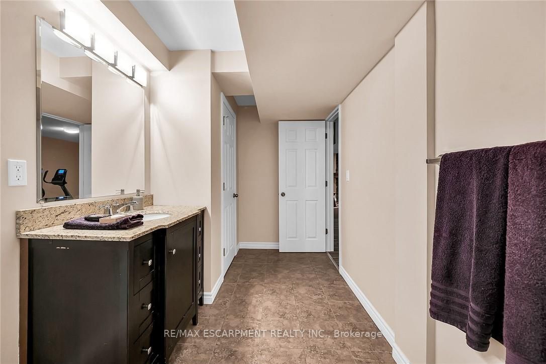 684 Upper Horning Road Property Photo 39