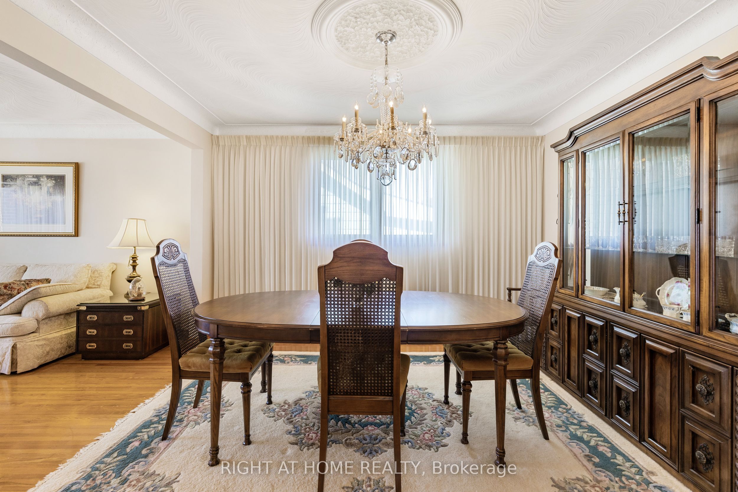 212 Margaret Avenue Property Photo 11