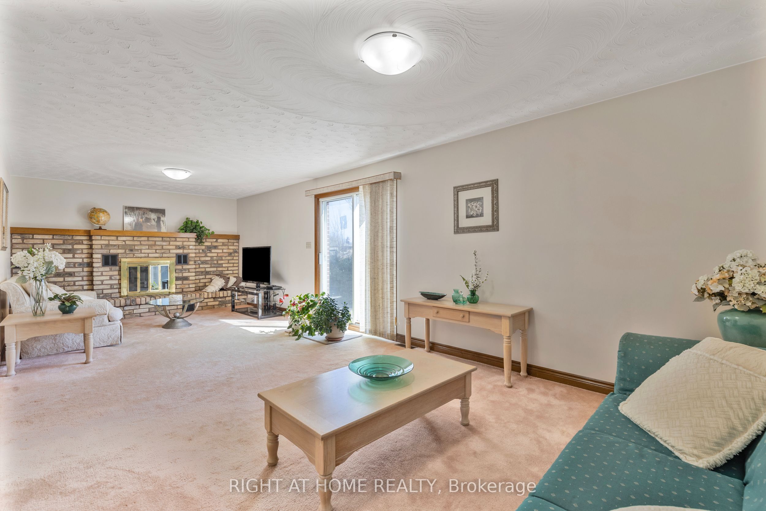 212 Margaret Avenue Property Photo 27