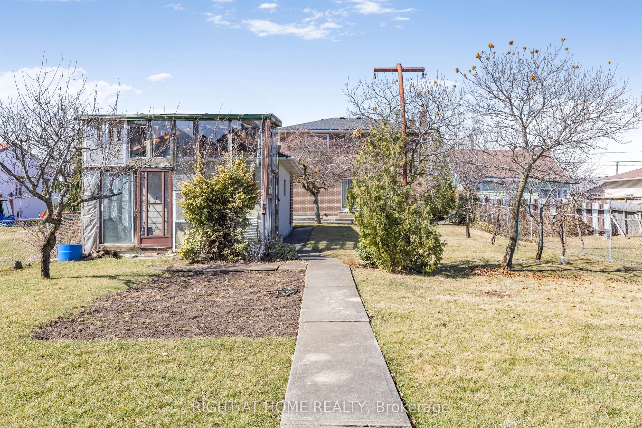 212 Margaret Avenue Property Photo 42
