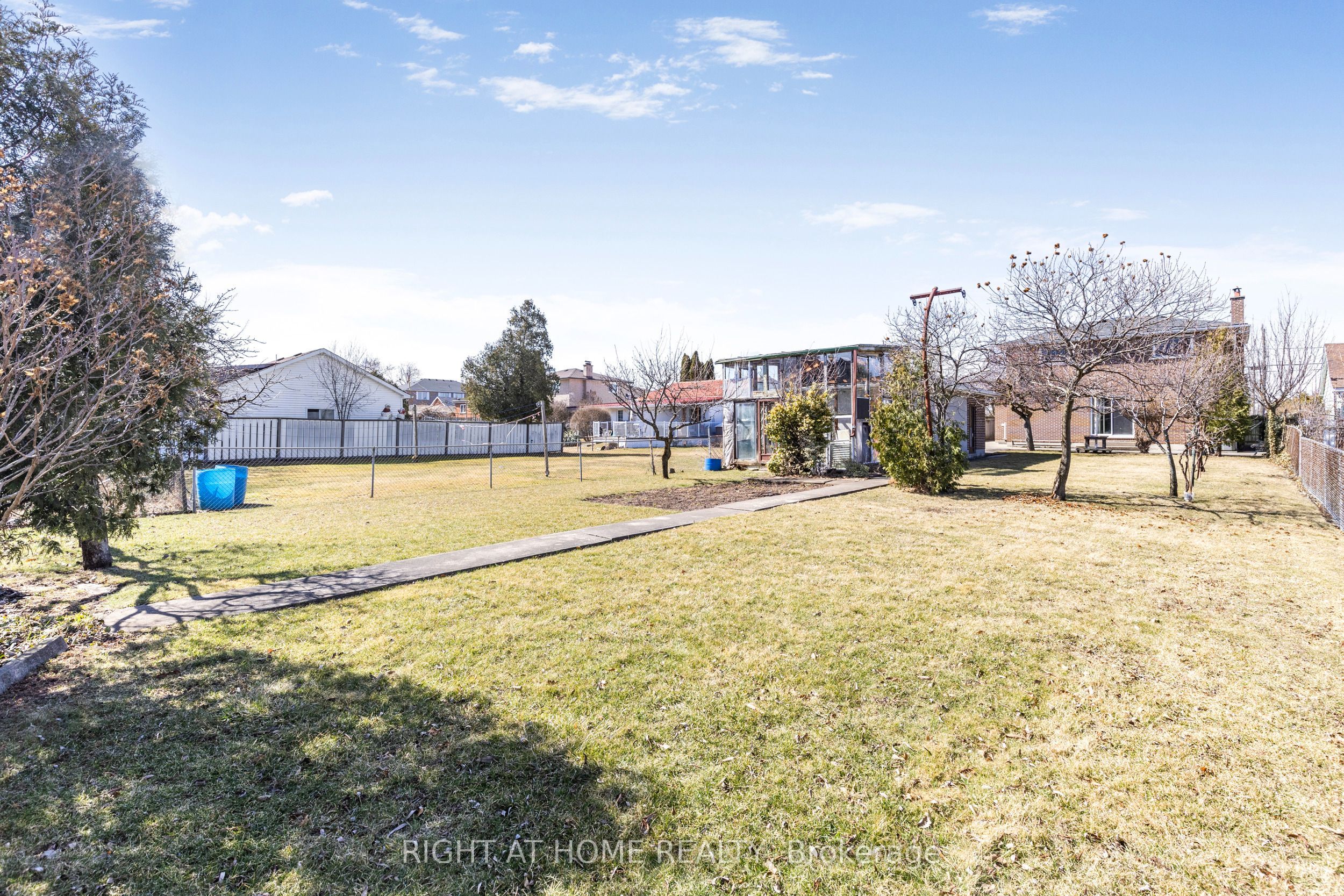 212 Margaret Avenue Property Photo 44