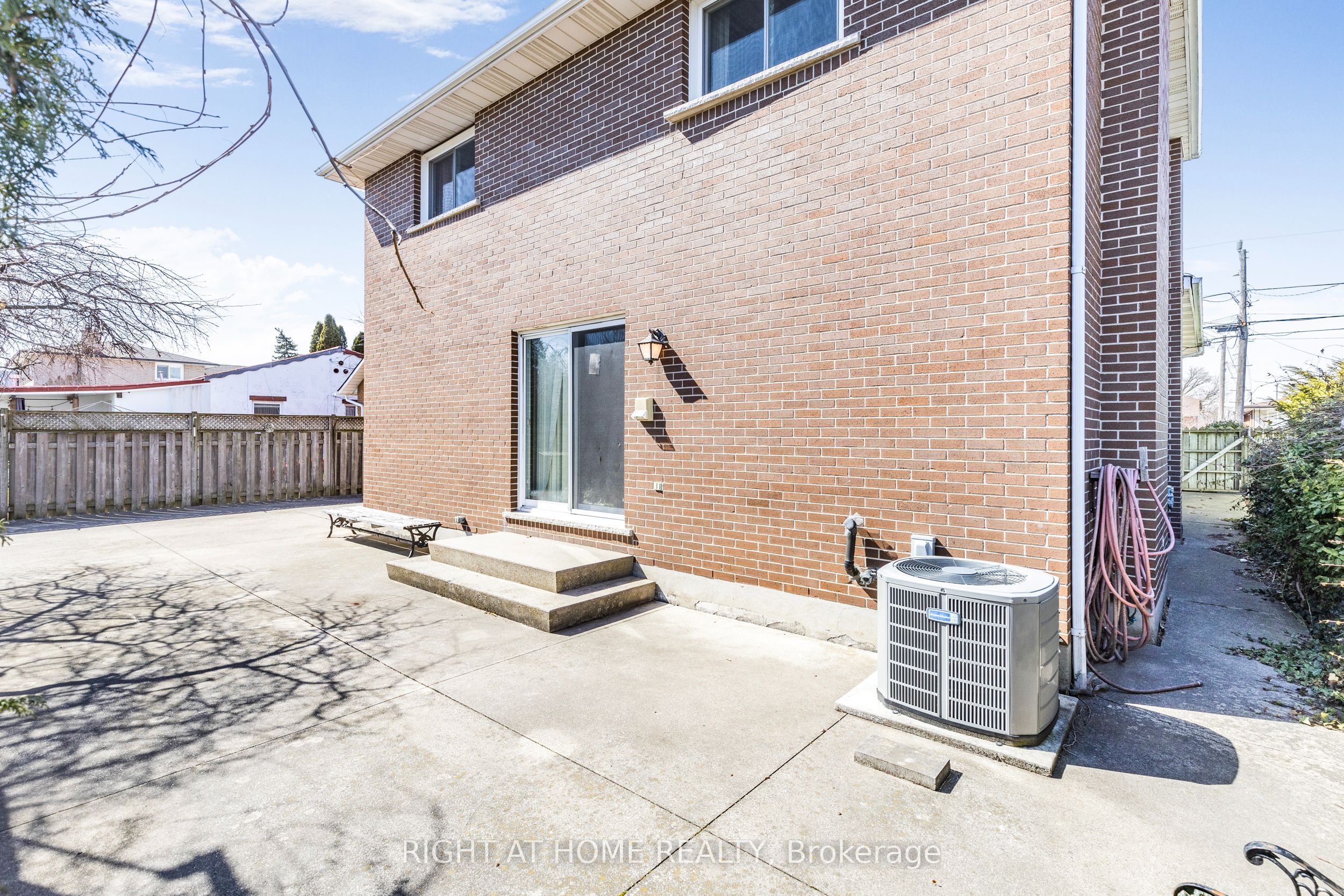 212 Margaret Avenue Property Photo 47