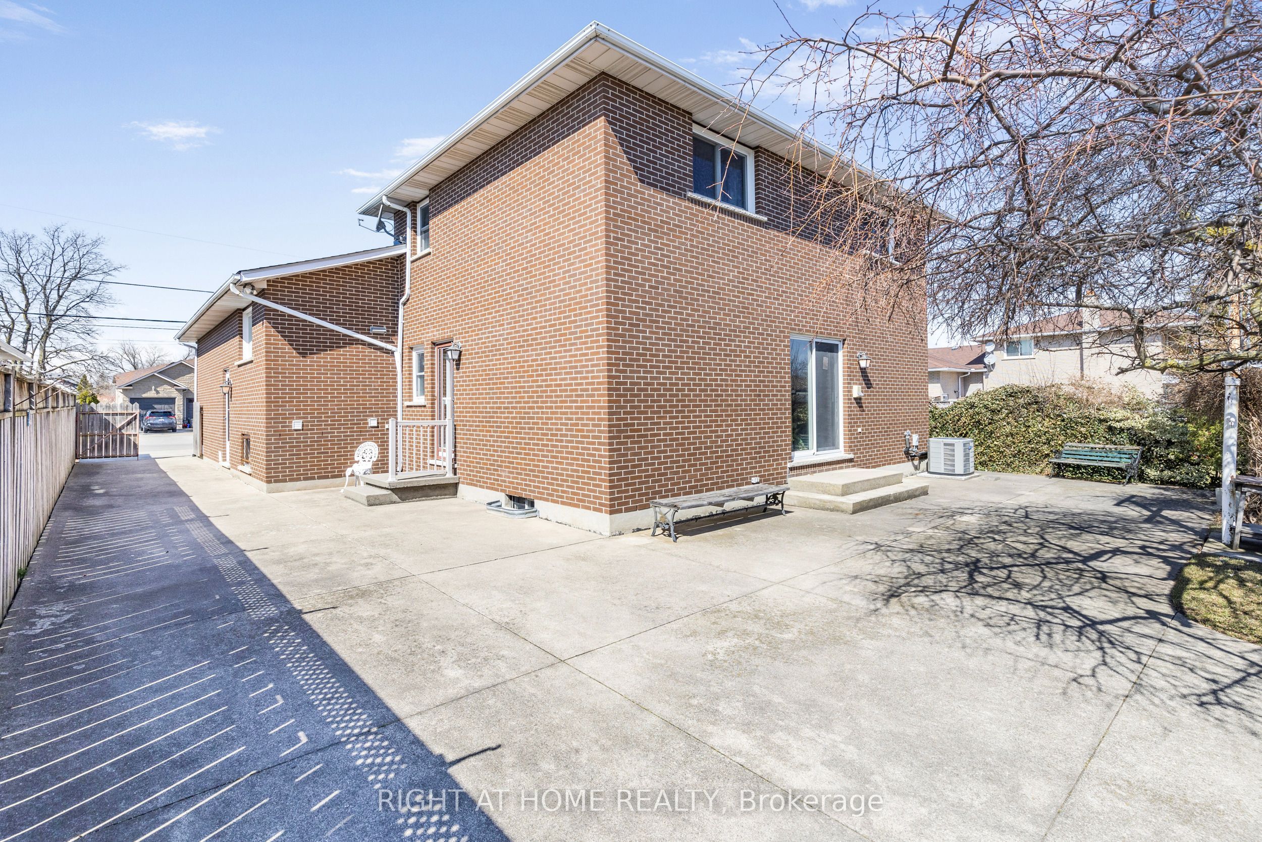212 Margaret Avenue Property Photo 48