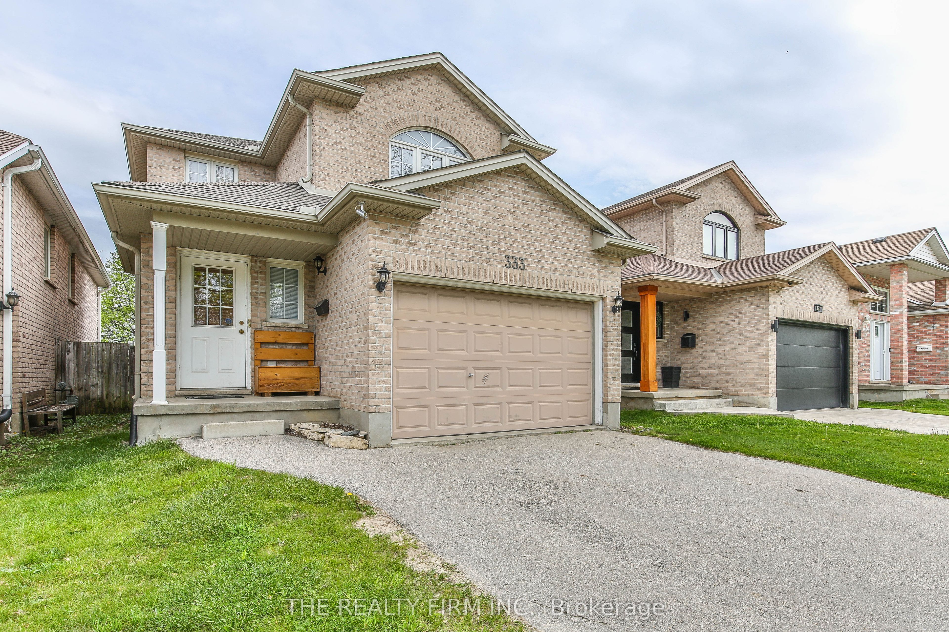 333 Exmouth Circle Property Photo 3