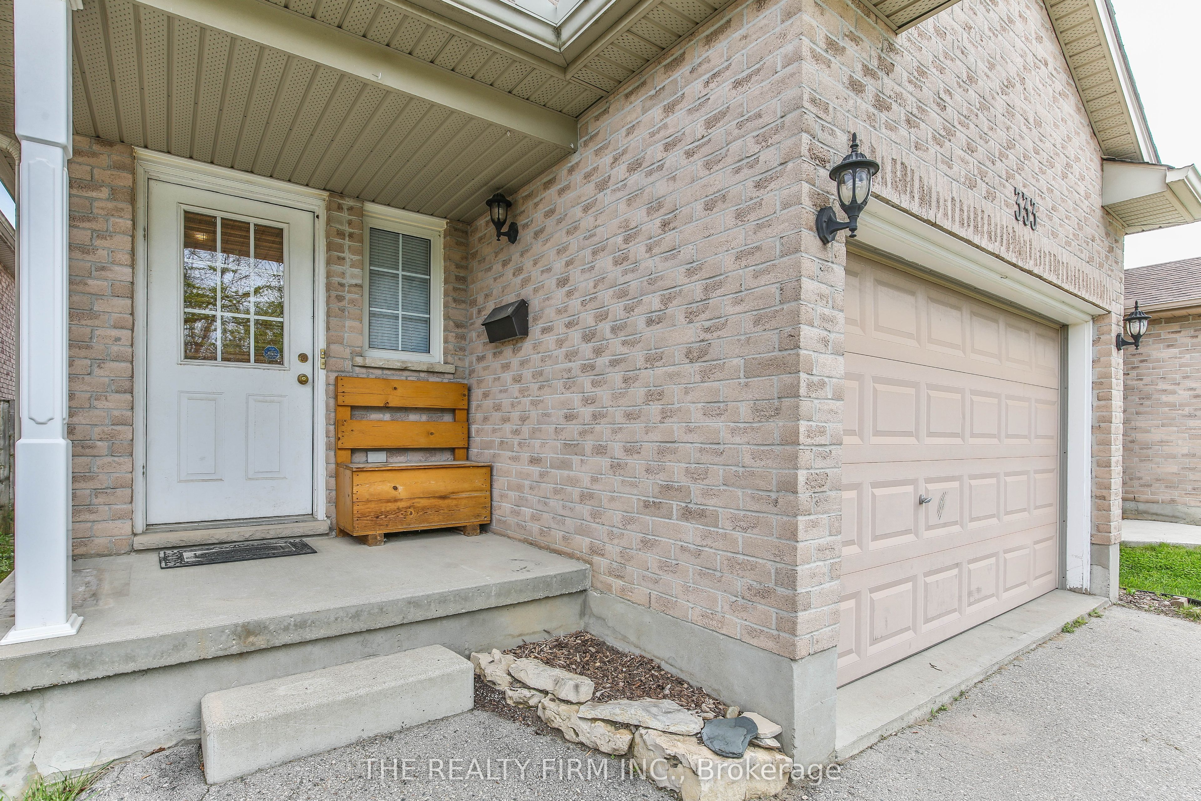 333 Exmouth Circle Property Photo 4