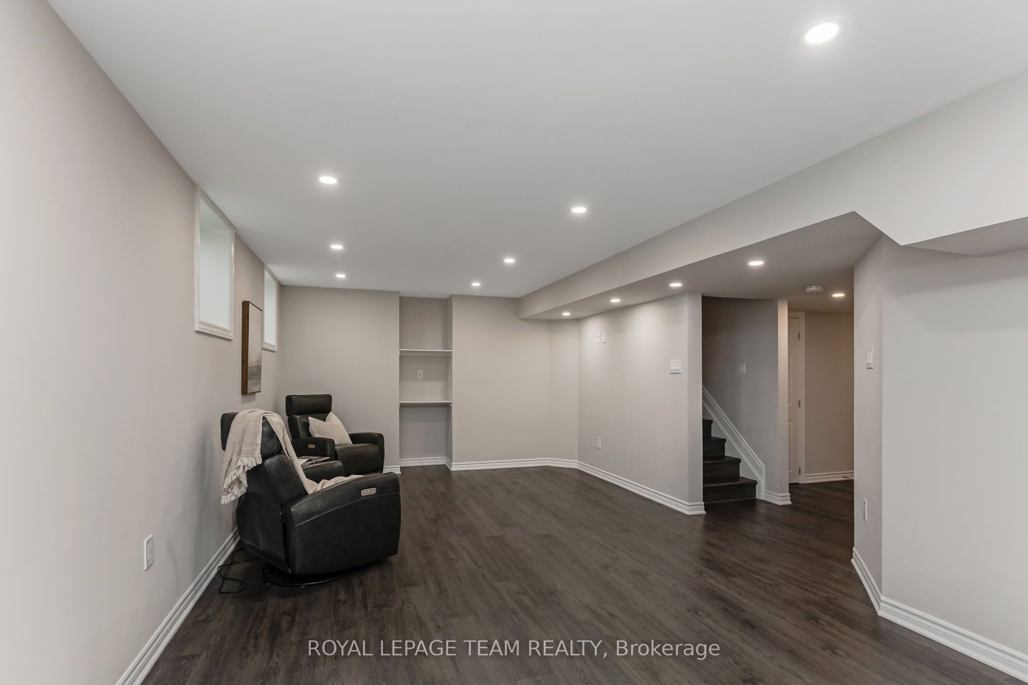 633 Parade Drive Property Photo 42