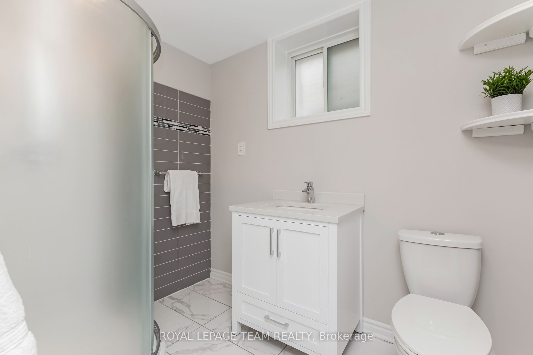 633 Parade Drive Property Photo 44