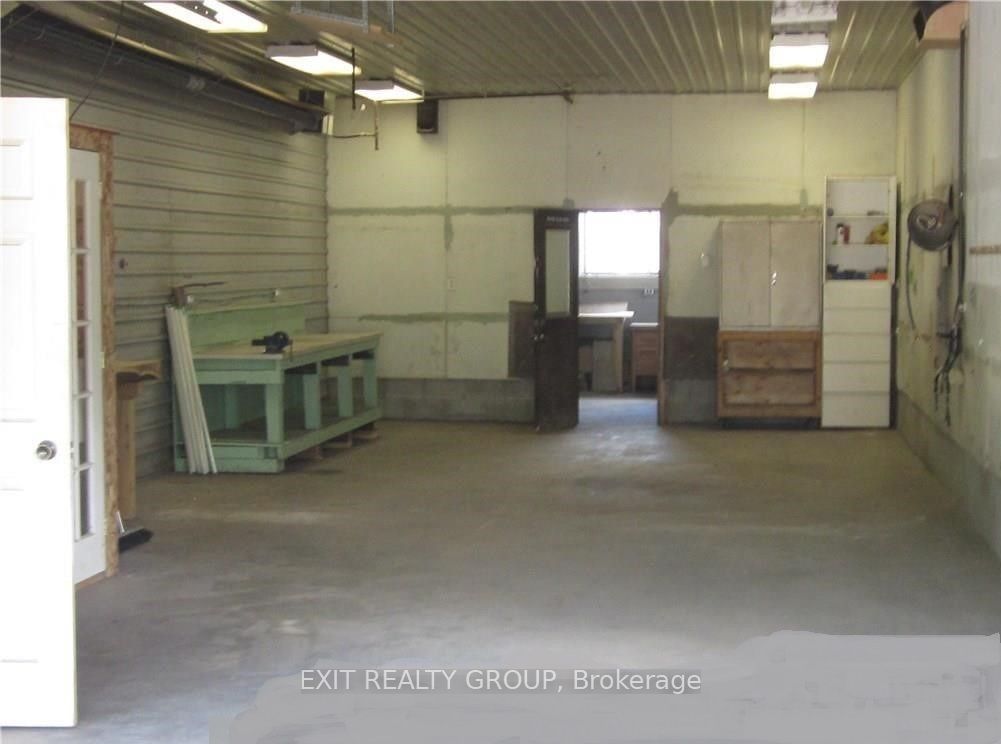 210 Mary Street Property Photo 4