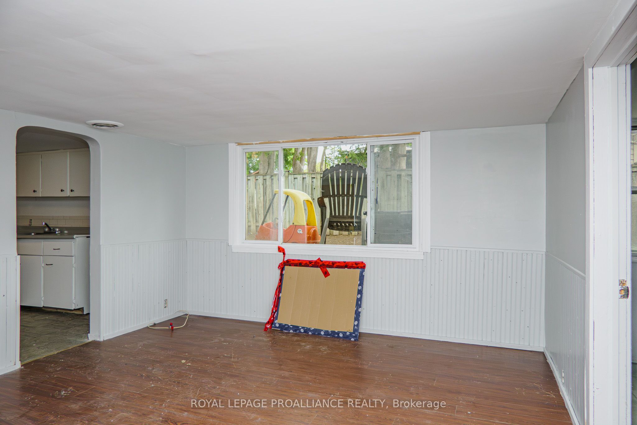 #b - 83 Lorne Avenue Property Photo 4