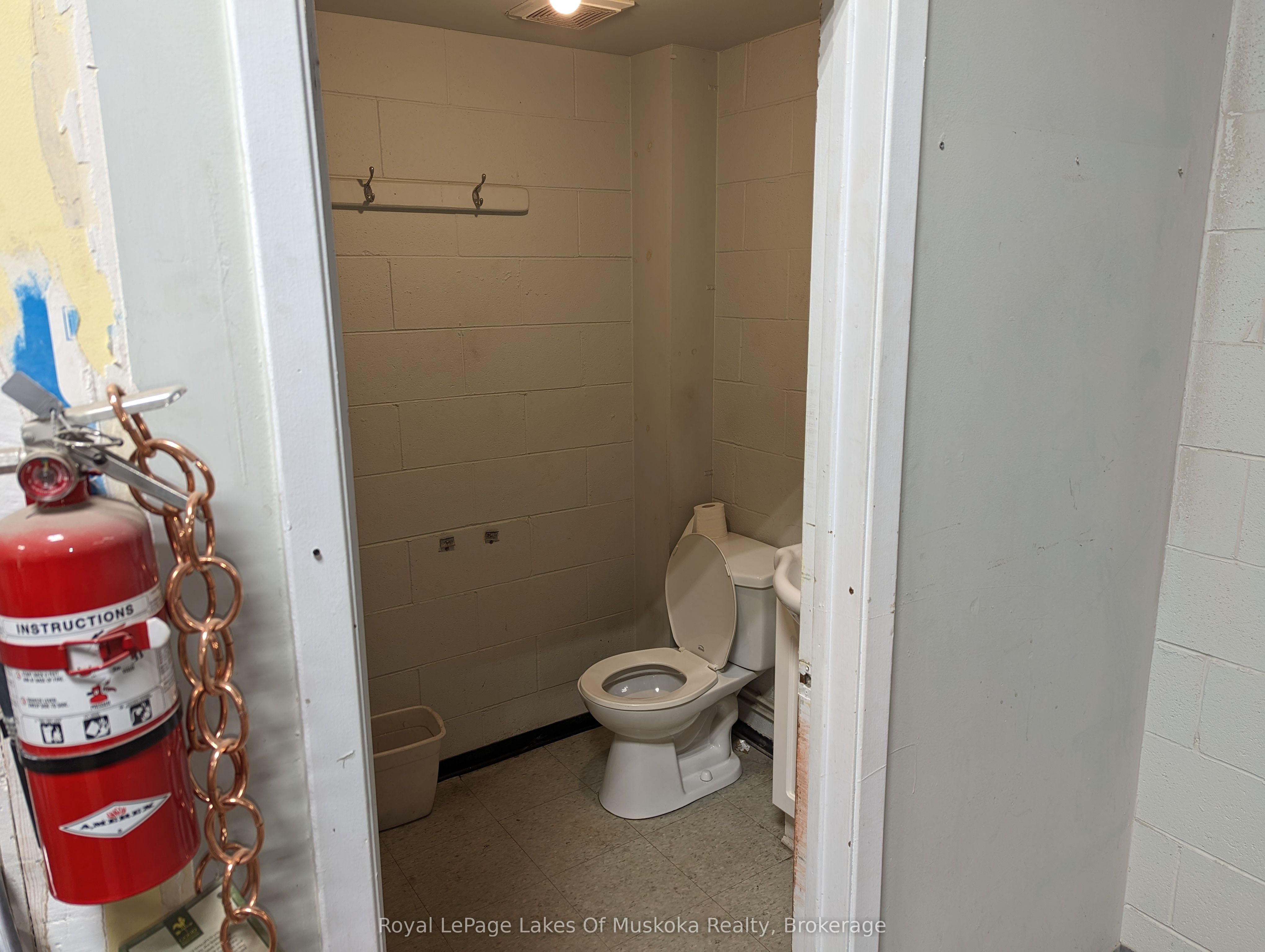 440 Ecclestone Drive 12 Property Photo 11