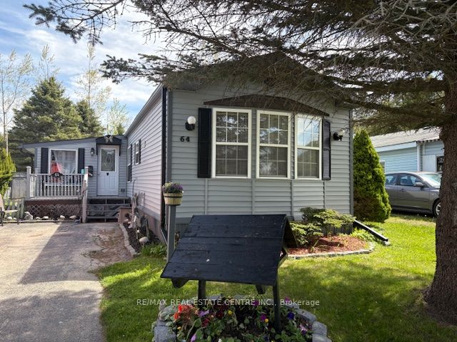 64 Maple Dr Property Photo 1
