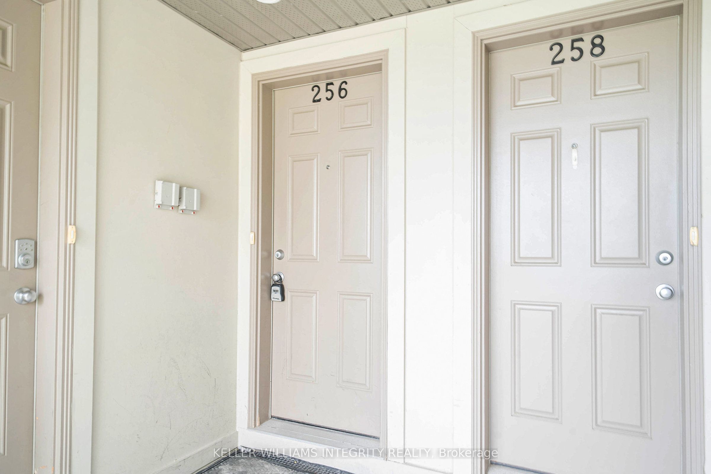 256 Espin Heights Property Photo 3