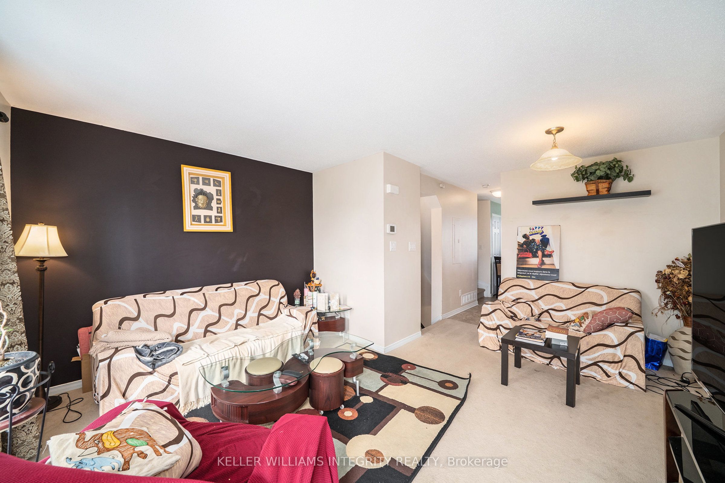 256 Espin Heights Property Photo 4