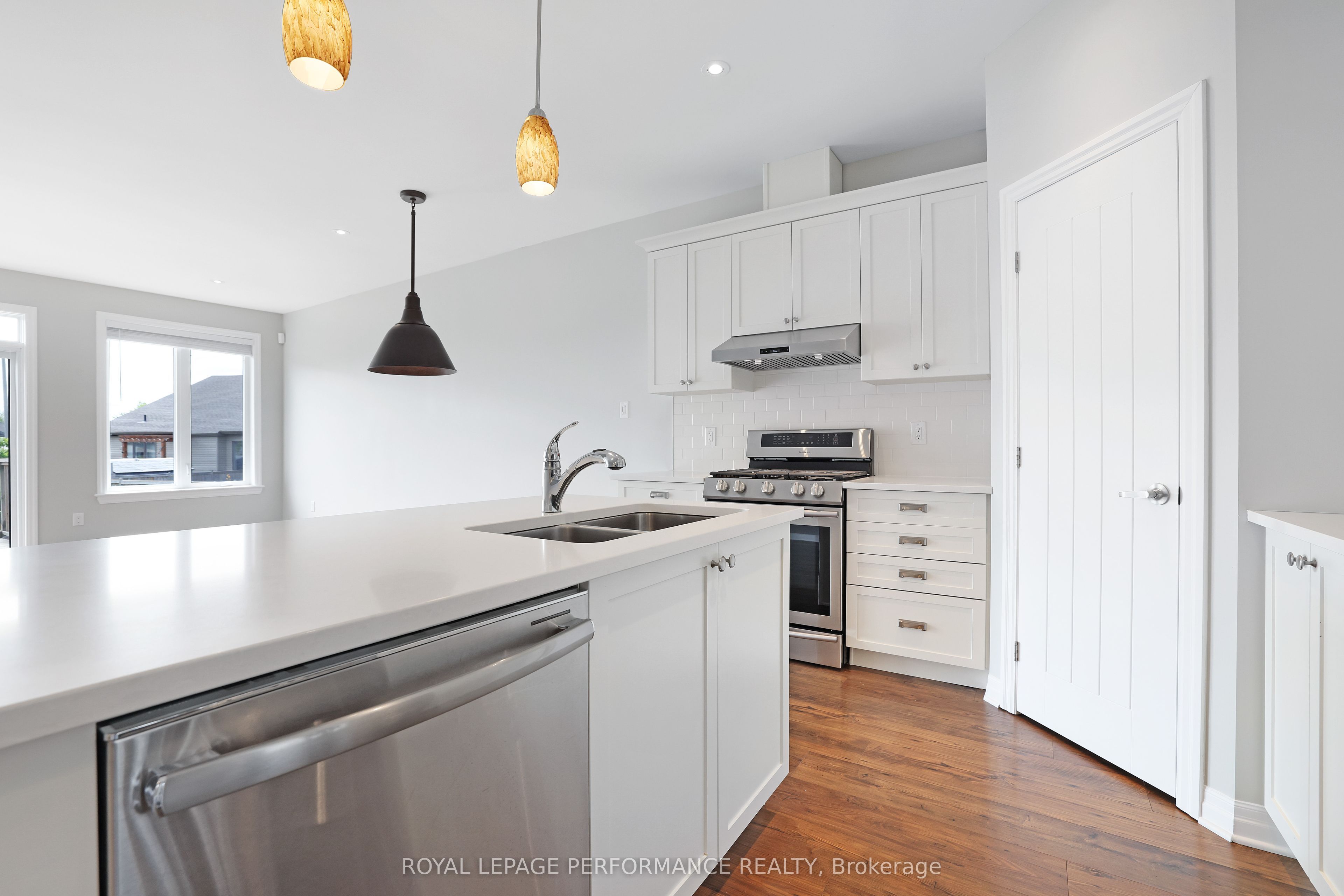 710 Maurice Stead Street Property Photo 7