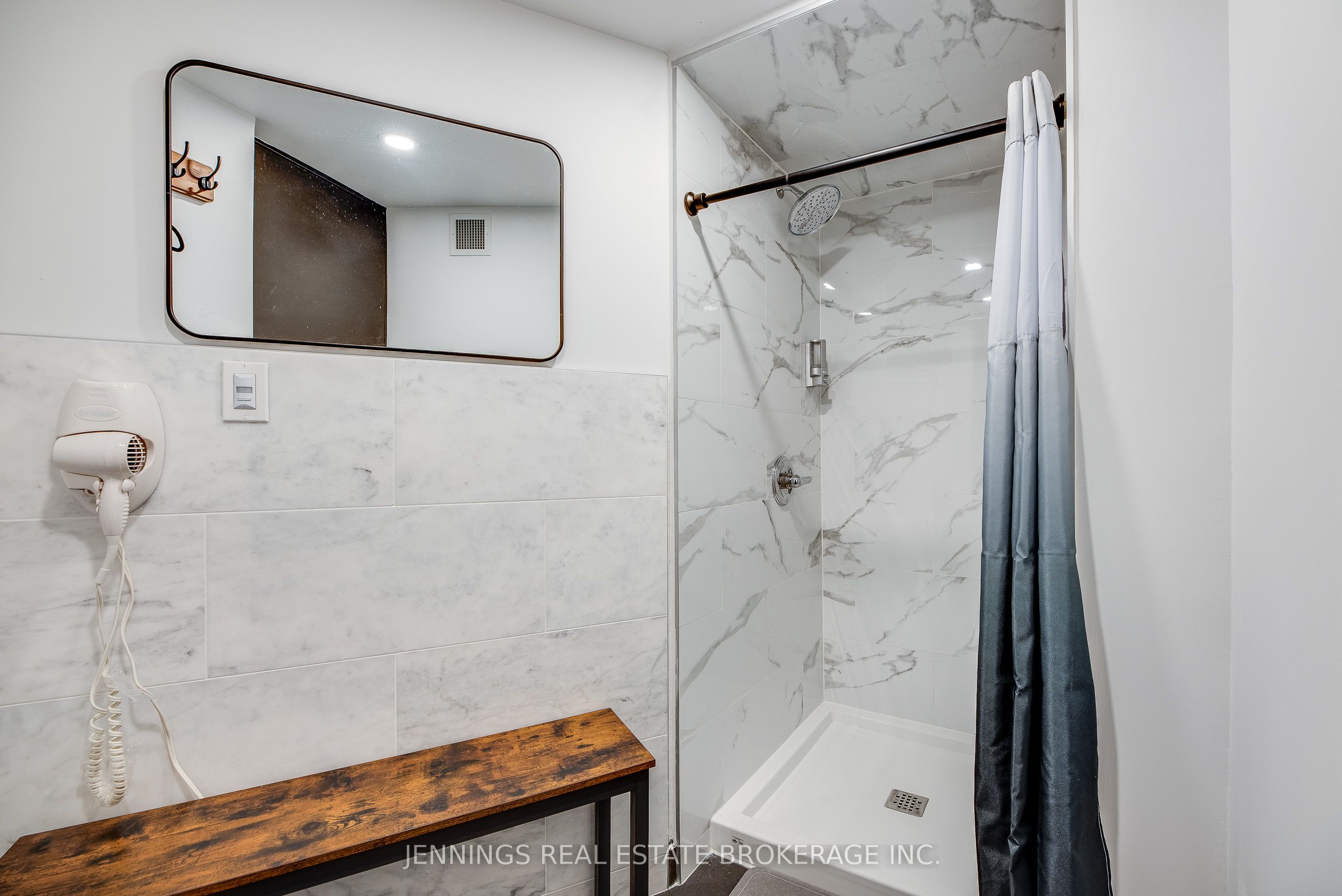 141 Laurier Avenue 105 Property Photo 12