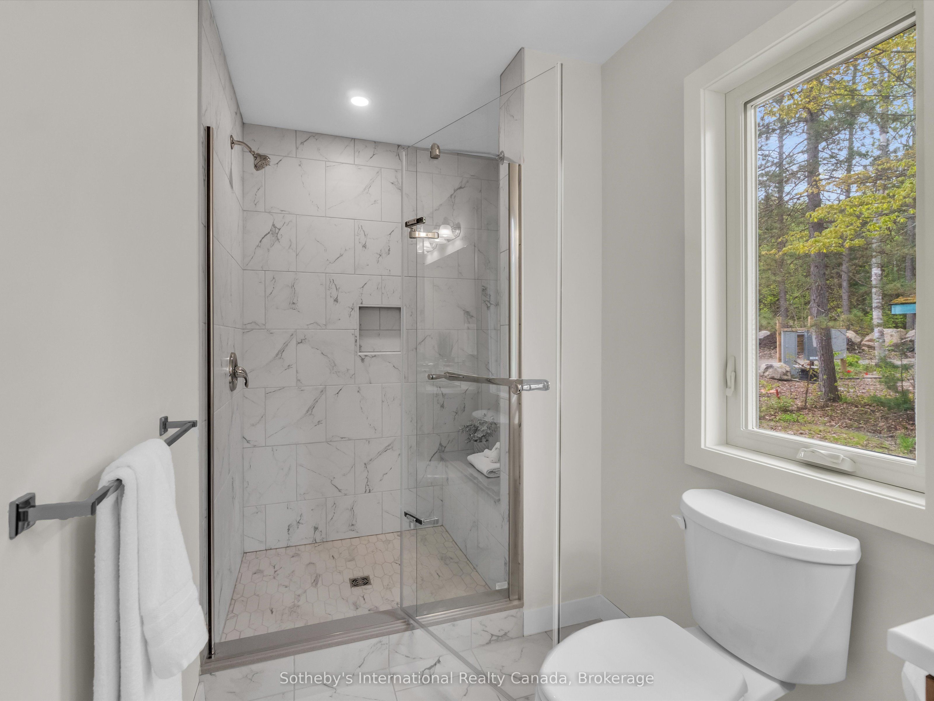 ##2 - 3179 Muskoka Road 117 Property Photo 21